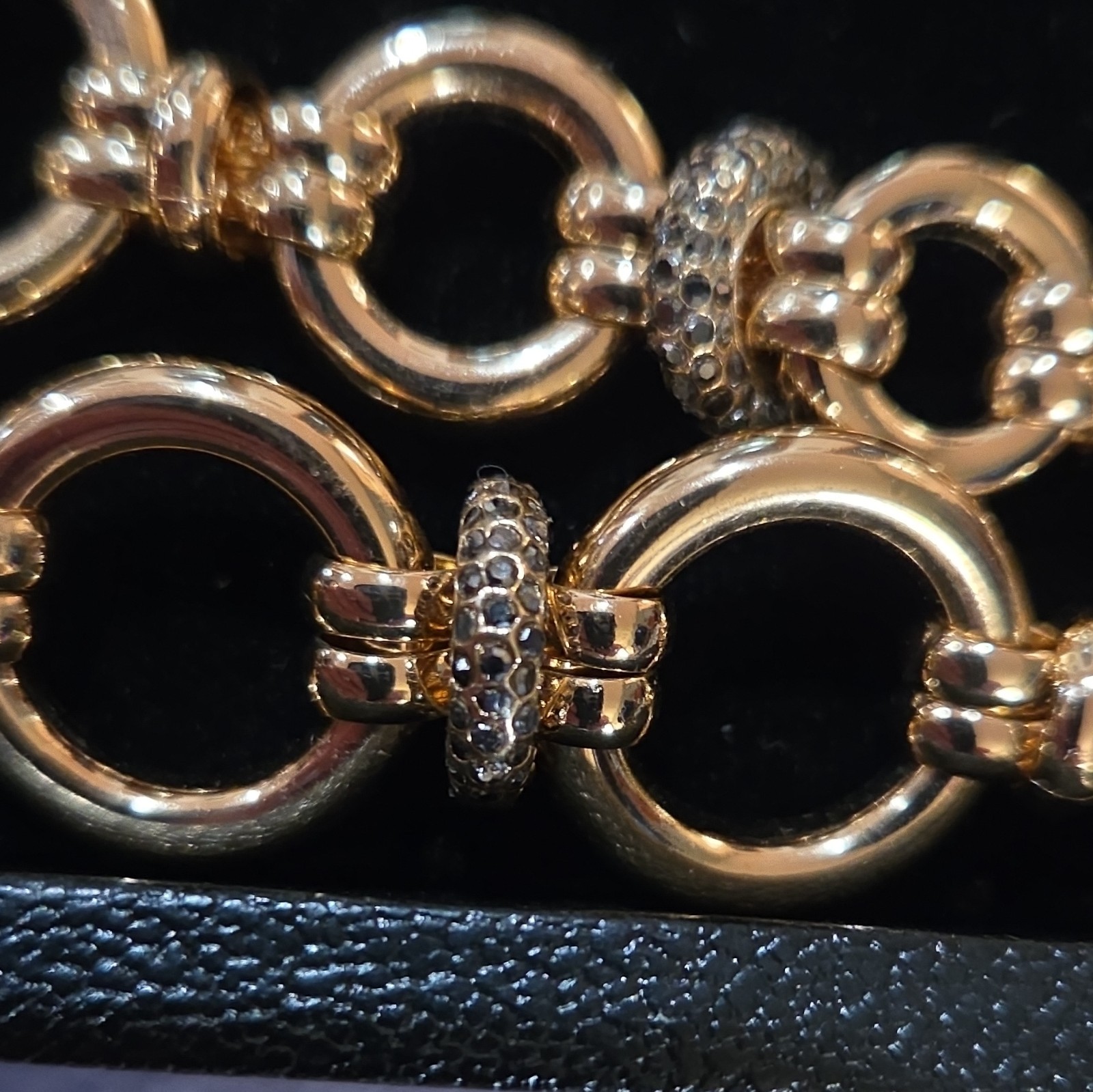 Gold Tone Round Link Chain Necklace, Toggle Closure, 6 Crystal Rings In Design