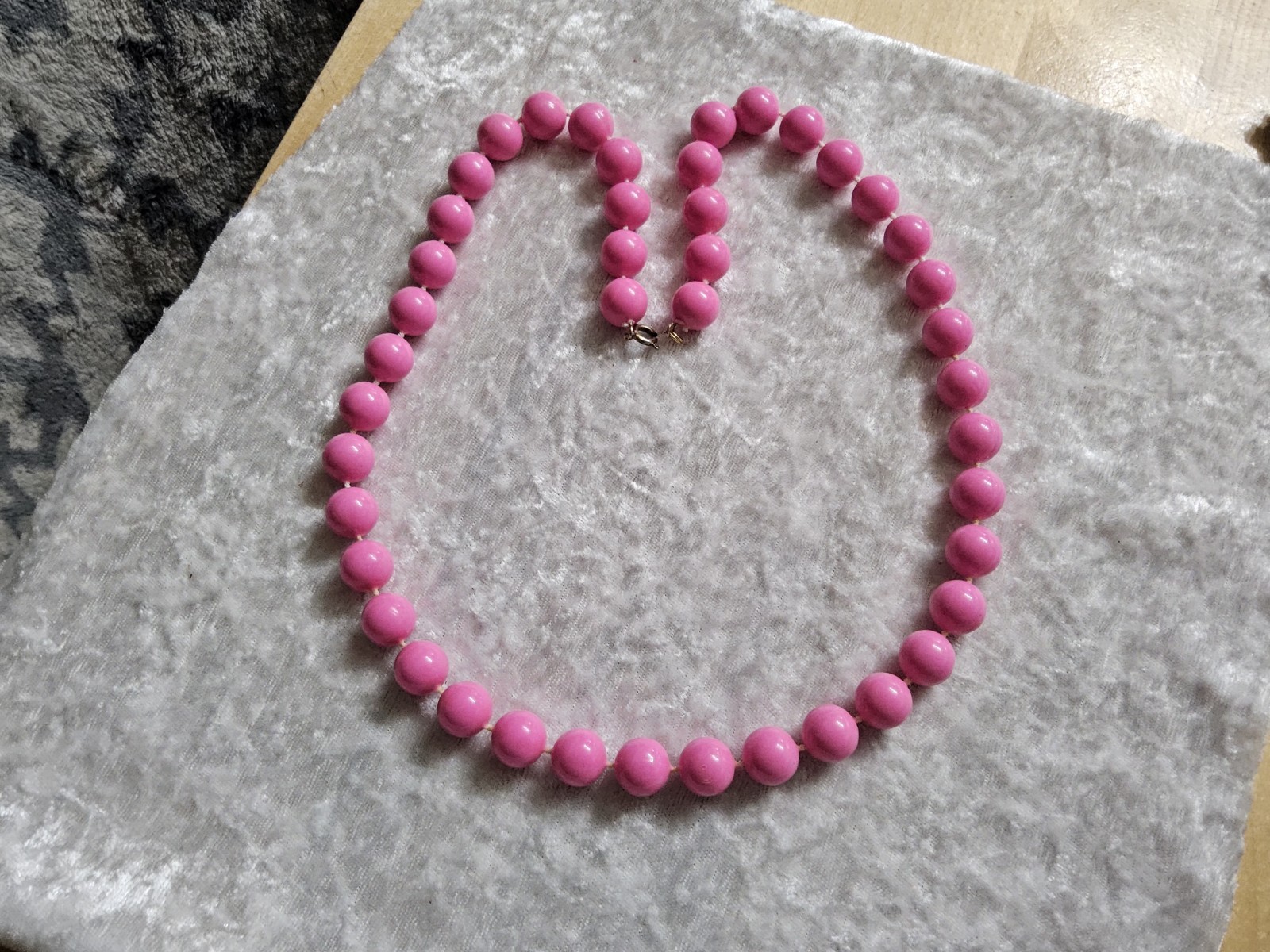 Hot Pink Spring Ring Round Beaded Necklace 24″
