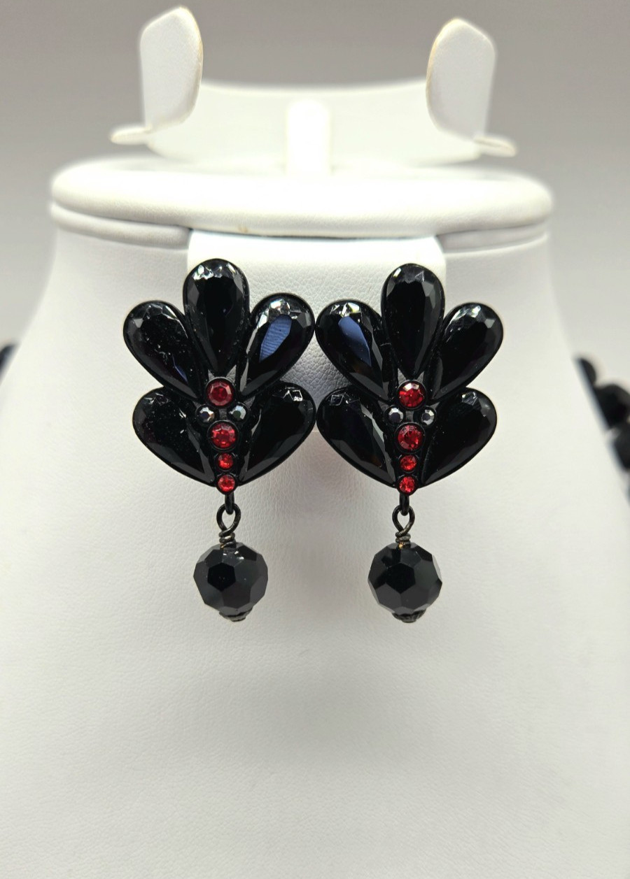 Heidi Daus Love and Roses Victorian Gothic Jewelry Set Swarovski Crystals NIB