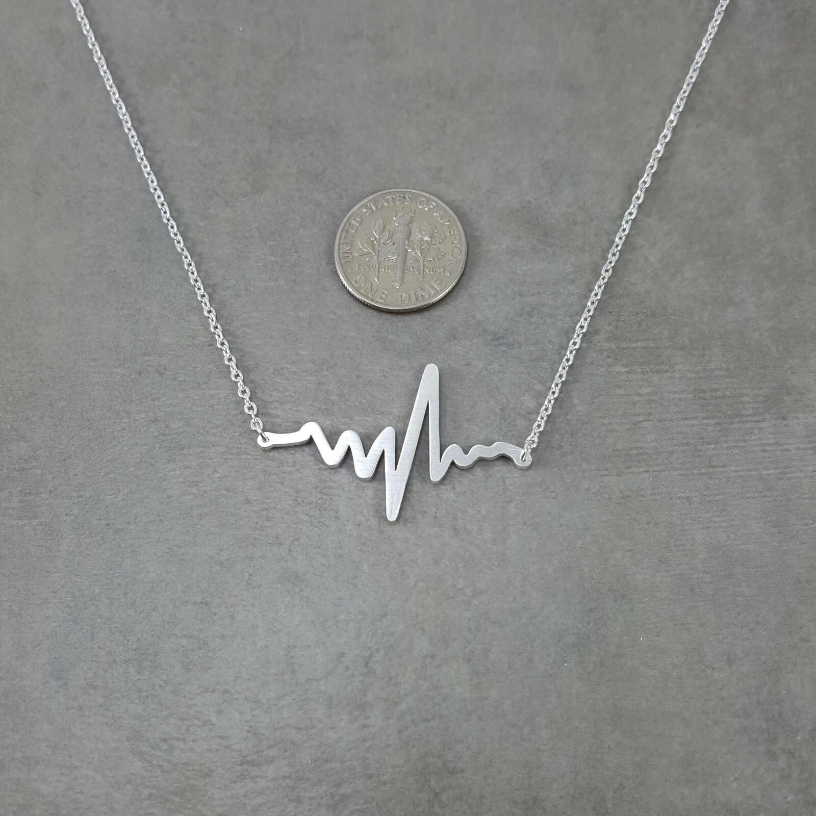 Beat Silver Plated Necklace in Gift Box Heartbeat Sound Wave Music Pulse
