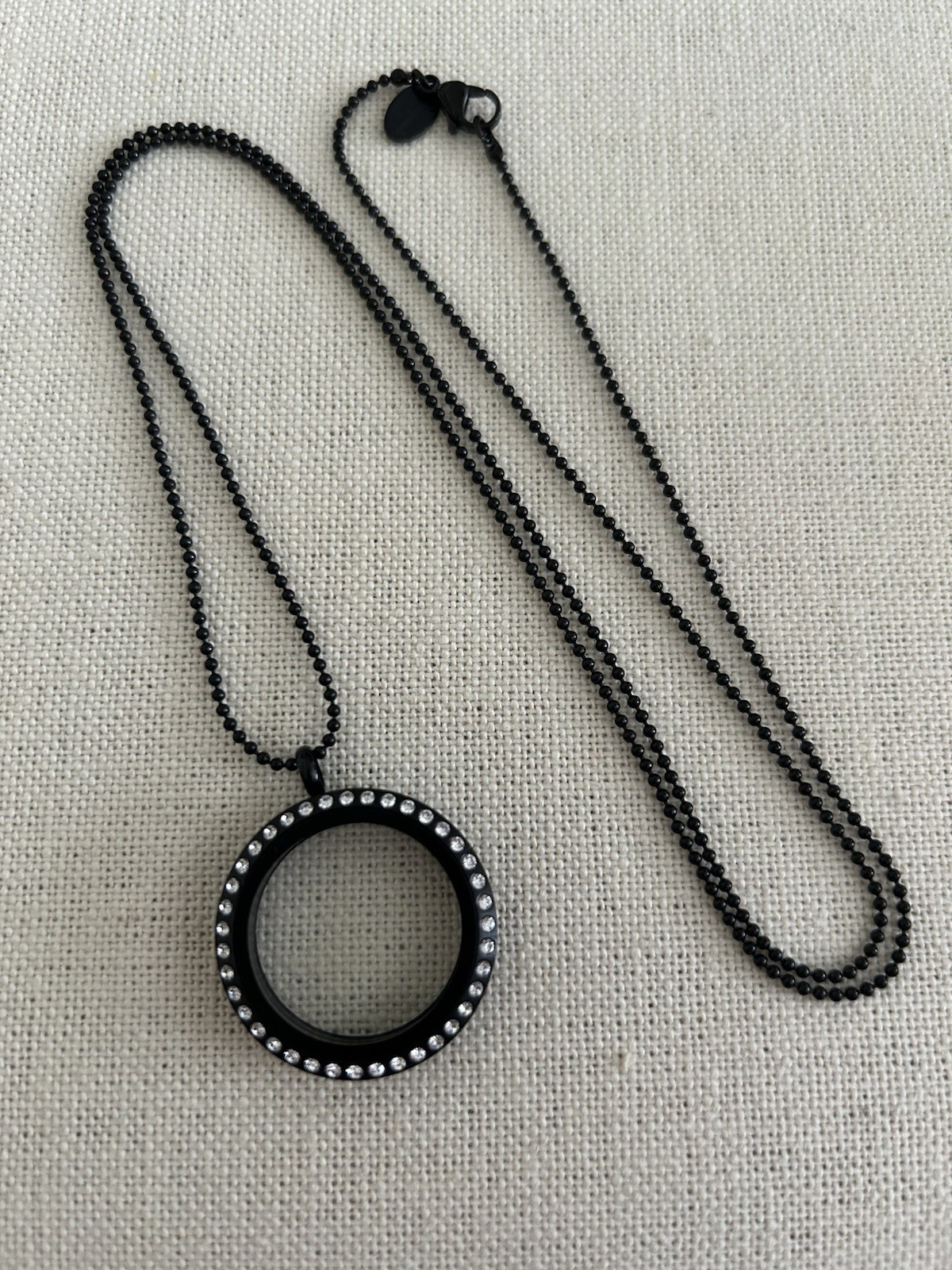 Origami Owl Large Black w/Crystals Hinge Locket & 30″ Classic Chain Set “New”