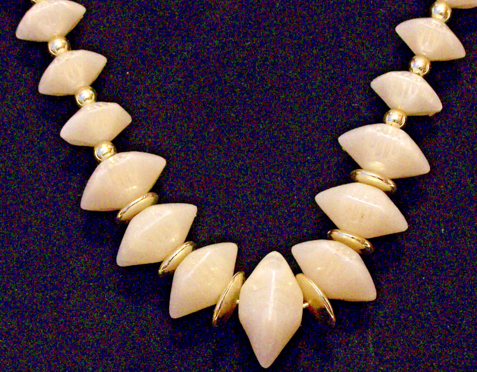 CLASSIC NECKLACE CHAIN CHOKER BEADS DECORATIVE WHITE GOLD TONE COSTUME ST VL-OS