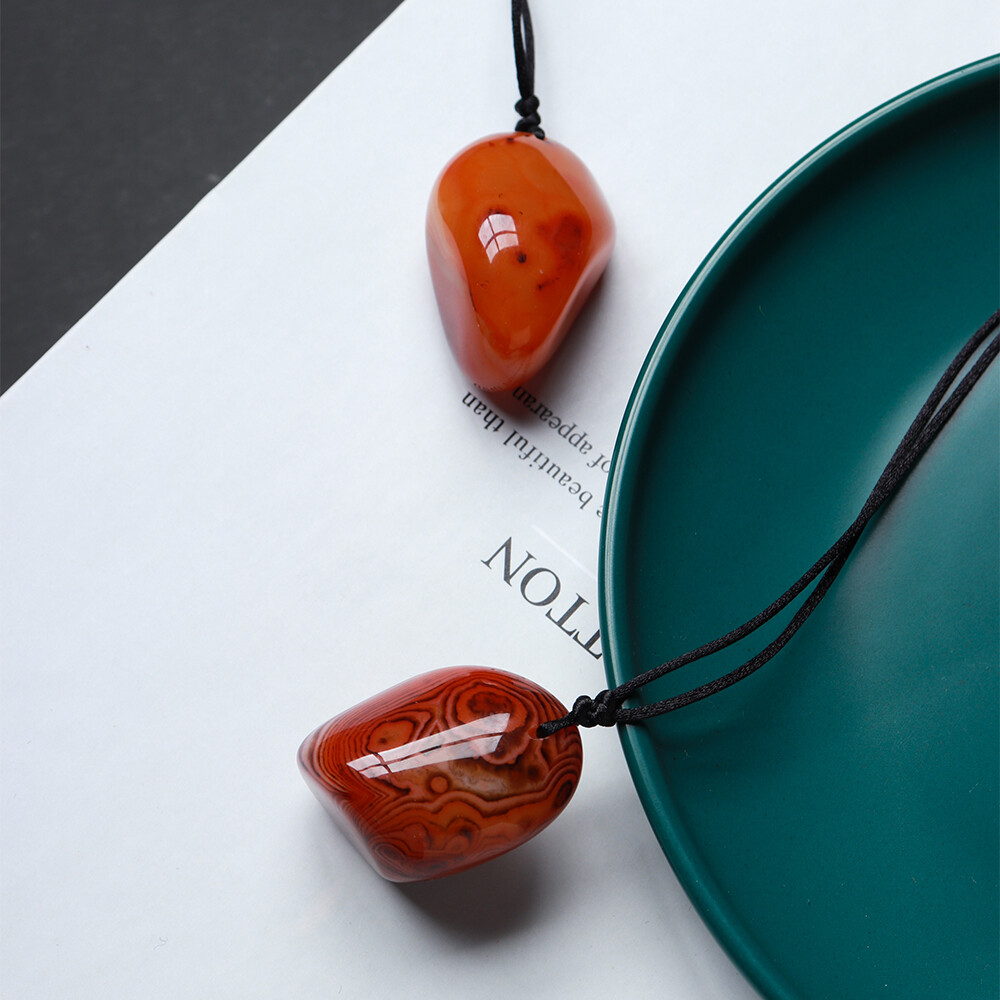 Natural Red Agate Crystal Stone Ornaments Pendant Jewelry Necklace(Random Shape)