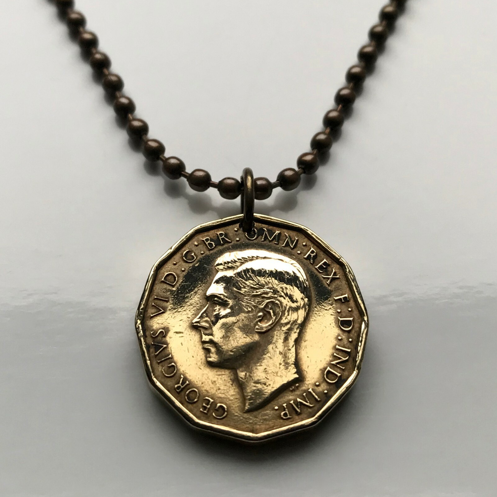 United Kingdom 3 Pence coin pendant thrift plant flower London Manchester 000145