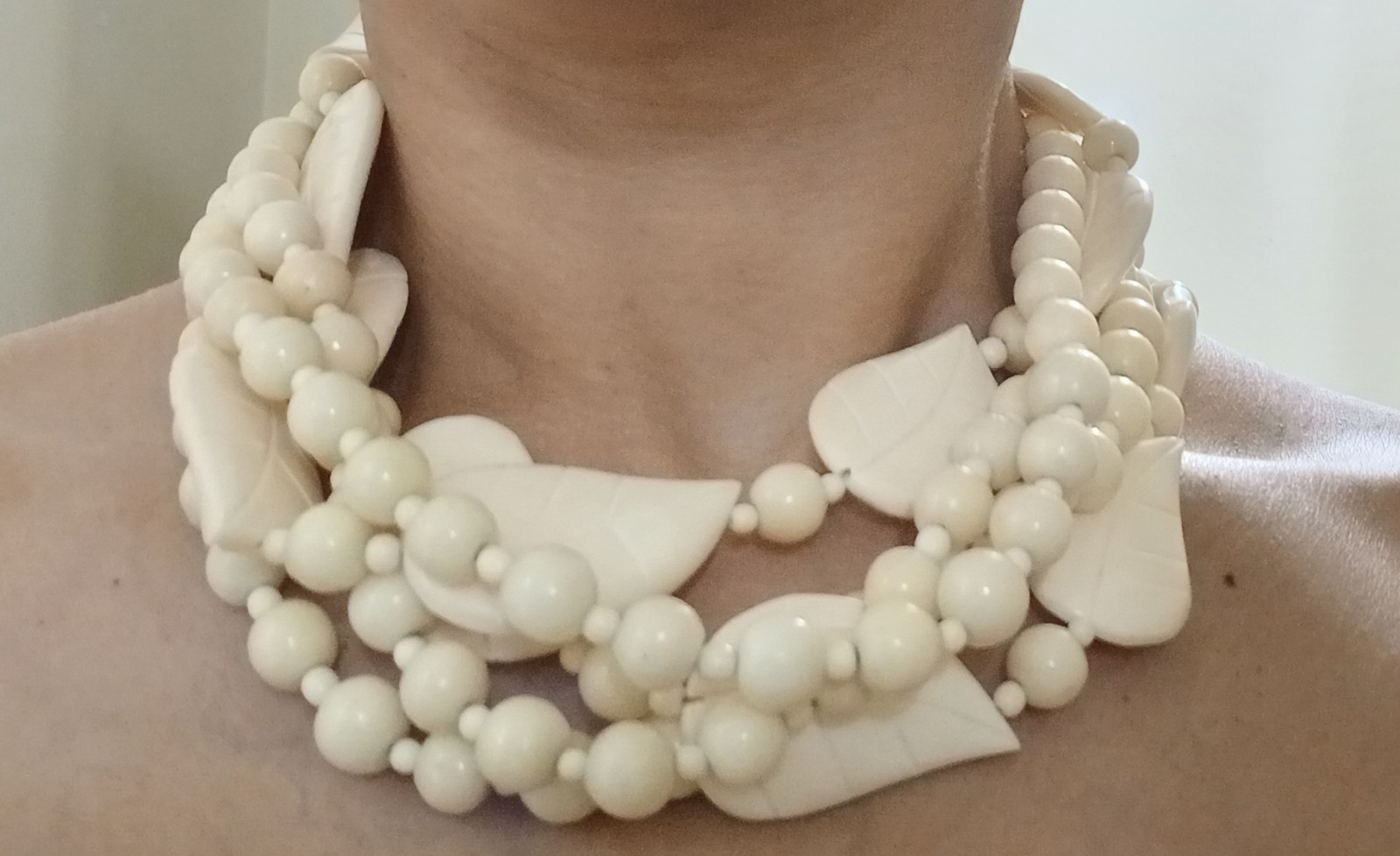 White Plastic Beaded Statement Multi-Strand Leaf Necklace Adjustable 12-18in