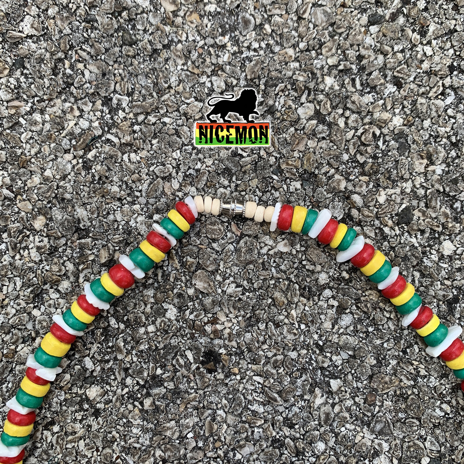 Shell Necklace Rasta Colors Beads Choker Screw Clasp Hawaii Jamaica 18″/46 cm