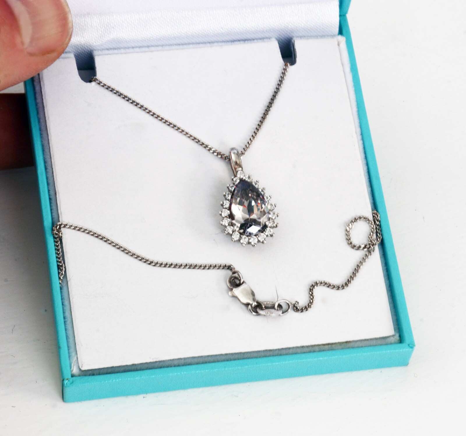 Sterling Silver Chain with Diamonique & Zirconia Pendant. 46cm Chain. Jewellery