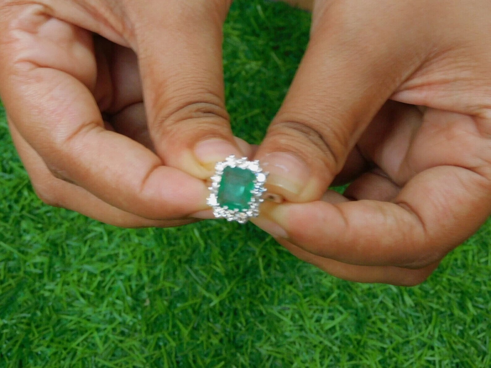 4.55 Ct Natural Emerald & Diamond Engagement Ring 14K Solid White Gold Size 6.5