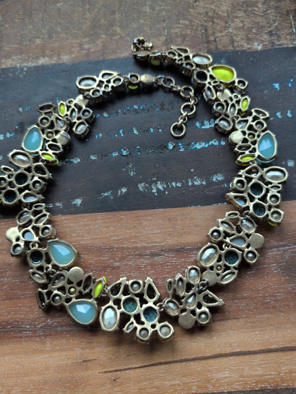 J CREW SPRING BLOOM TEAL LEMON OPAL STONE STATEMENT NECKLACE