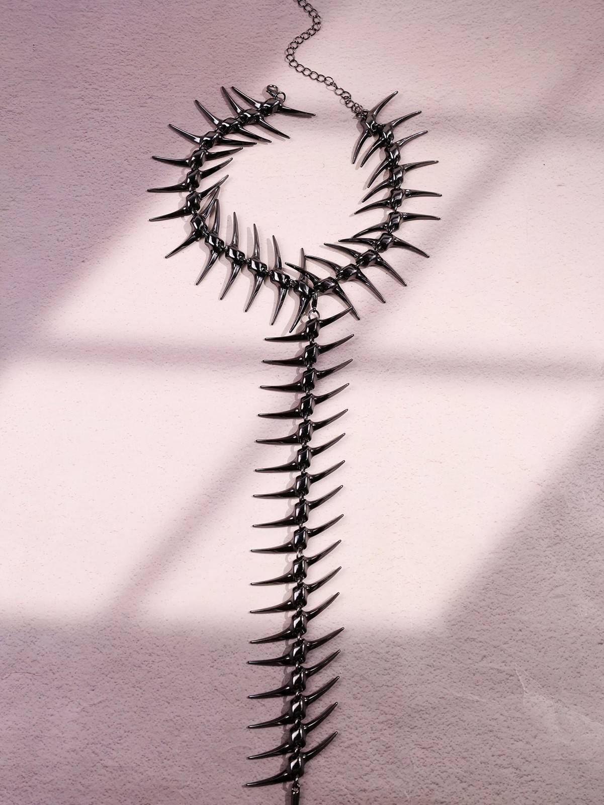 Women’s Thorn Skeleton Alloy Necklace Gothic Punk Hip Hop Pendant Jewelry Gift