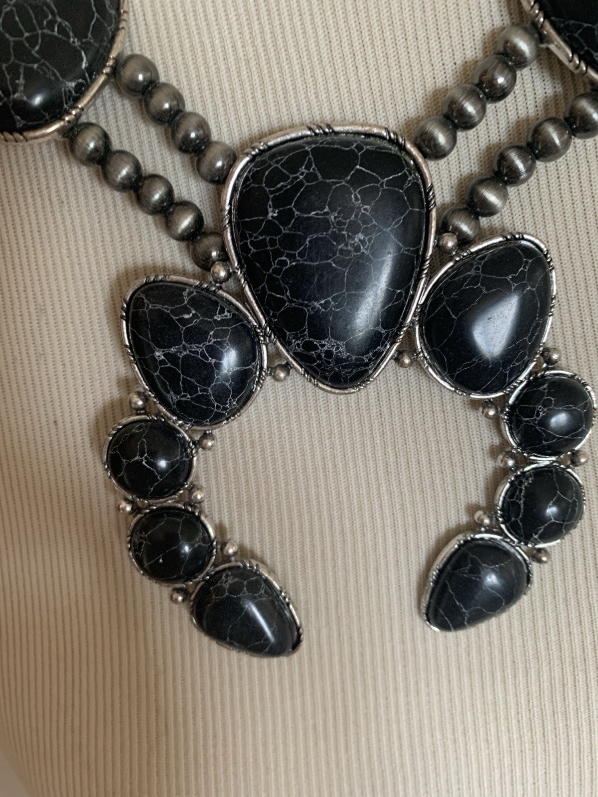 Brand New Womens western Squash Blossom Necklace Black & Silver Marble Design
