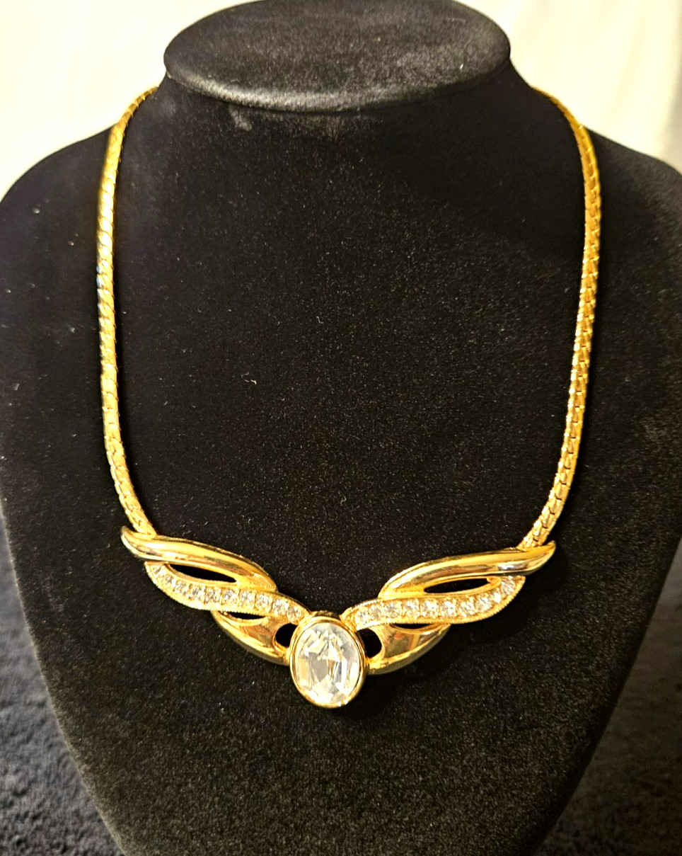 Daria 16″ VTG Sparkle Statement Goldtone Rhinestone Necklace Pre-Owned