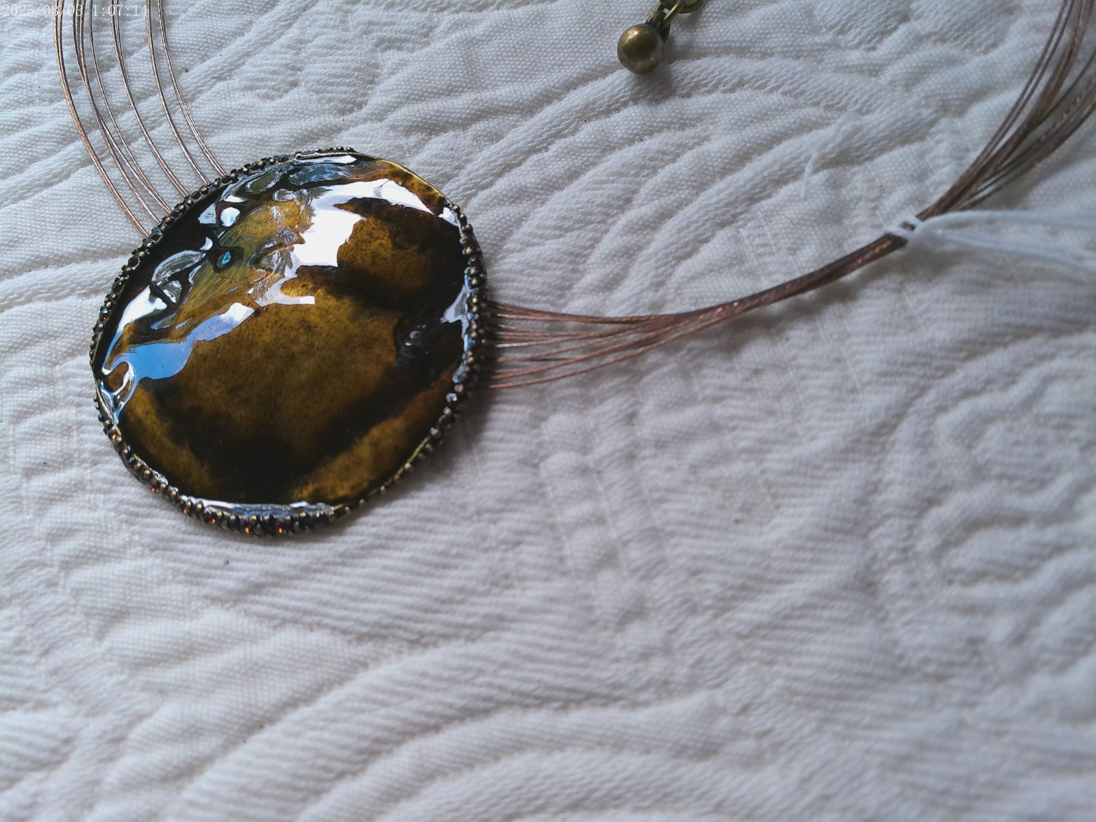 CHICO’S VTG LACQUERED GOLD BLACK IN ORNATE METAL DISK 12 WIRE STRAND 16″/20″ #3