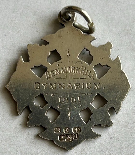 GREAT BRITAIN SLIVER & GOLD PENDANT – DENMARK HILL GYMNASIUM 1901