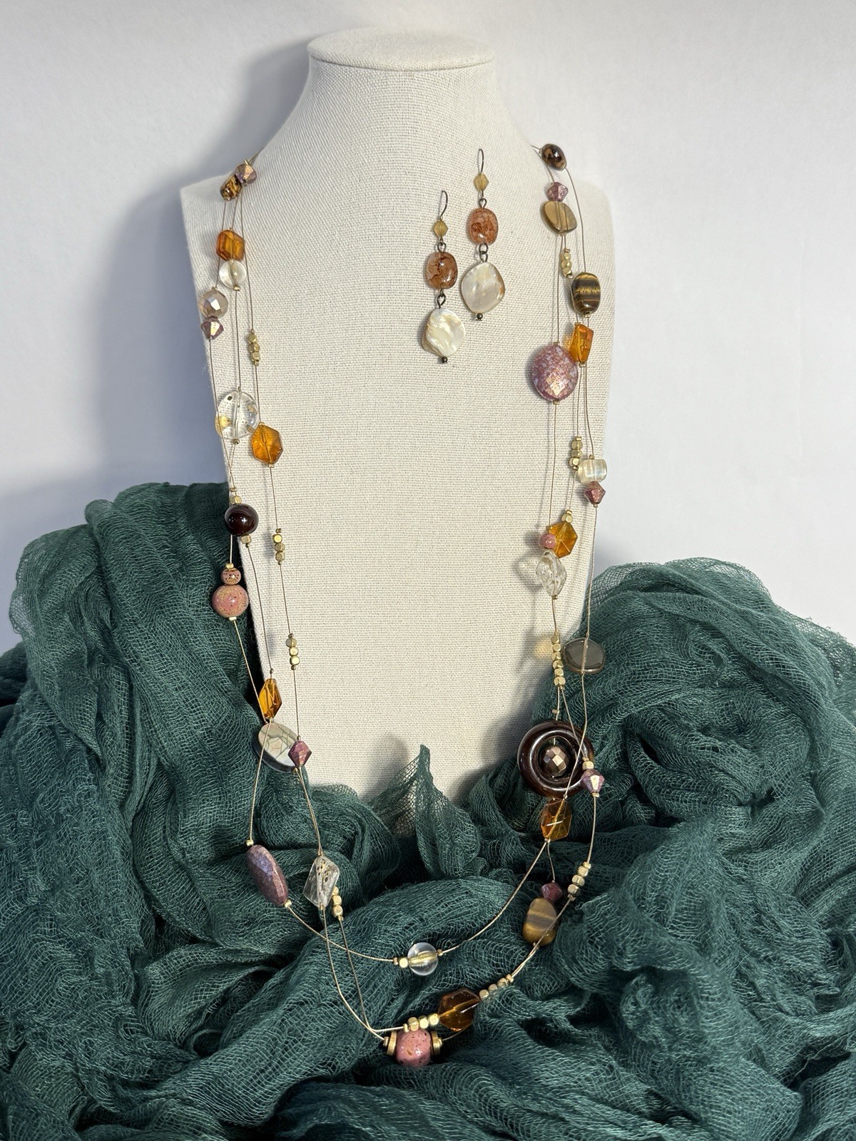 Lot of 4 Chico’s Costume Statement Accessory Necklaces Various Lengths+ Earrings