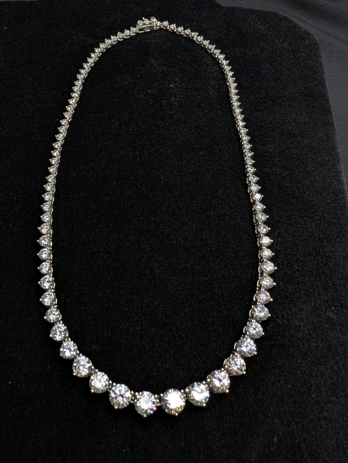 Sterling Silver Cubic Zirconia Graduated Tennis Necklace 17″