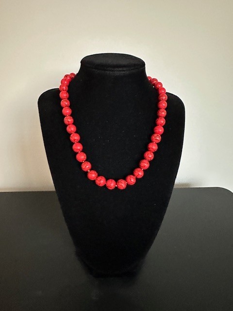 Red Turquoise Round 10mm Gemstone Beads 17″ Beautiful Bright Necklace.