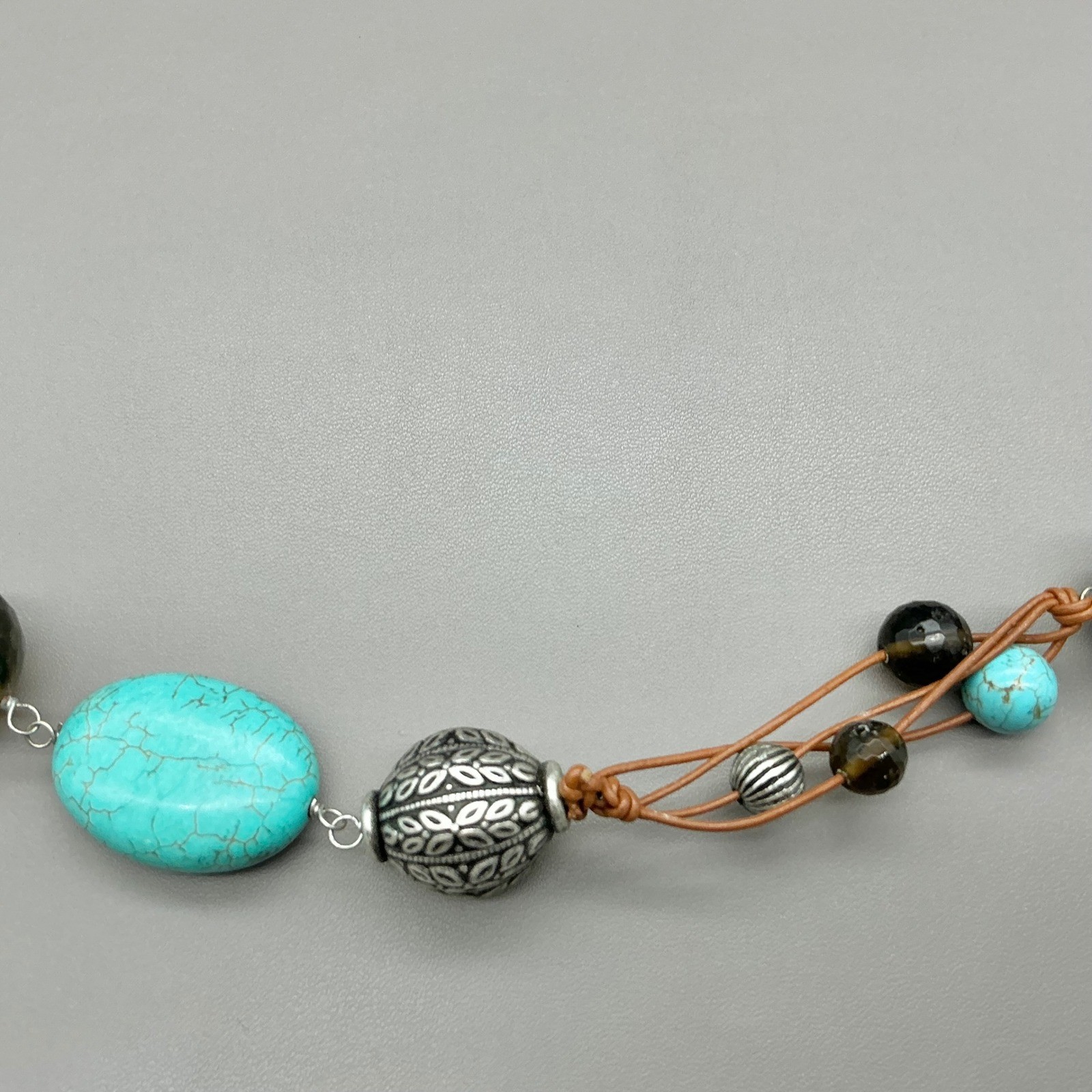 Chico’s Necklace Womens Turquoise Silver Tone Beaded Leather Boho Long 26 Inch