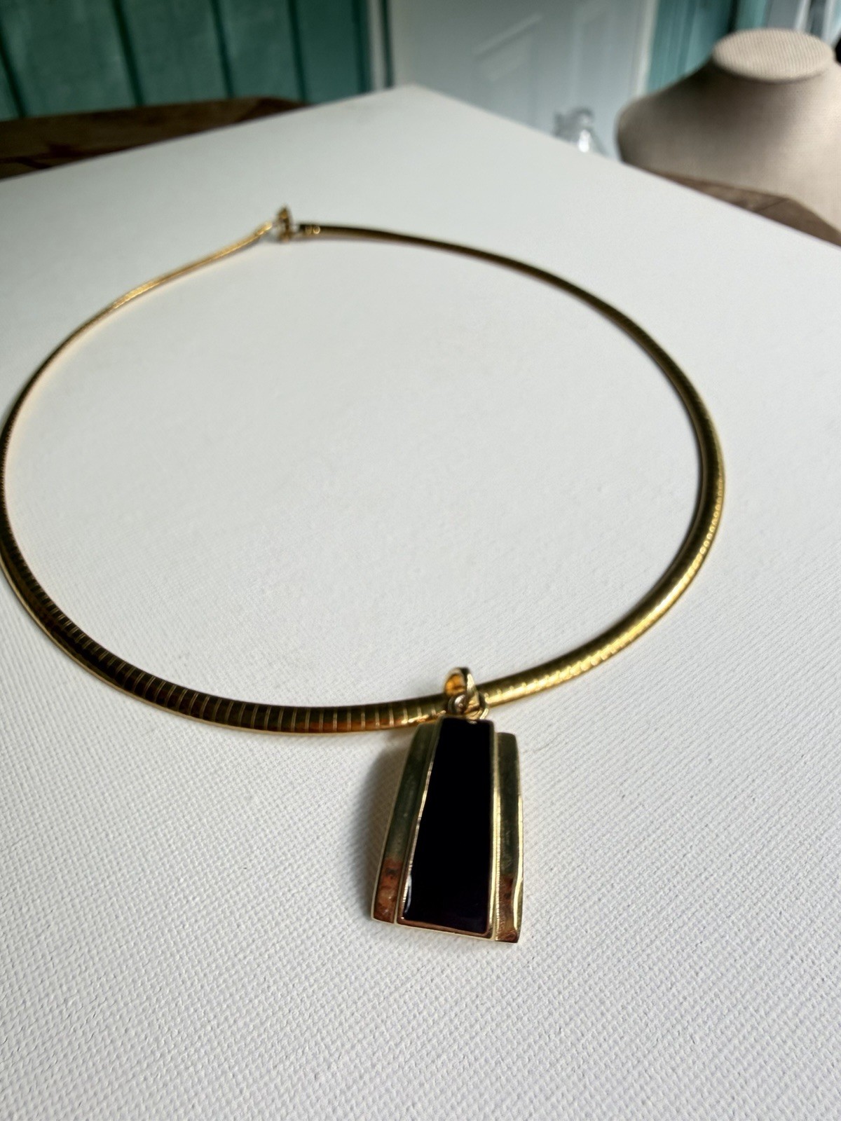 Lia Sophia Gold Tone Omega Necklace Black Enamel Statement Pendant Vintage