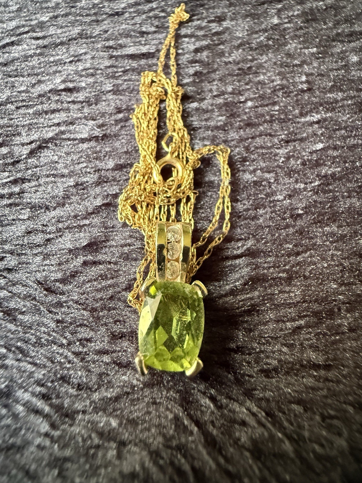 10K Yellow Gold Cushion Cut Peridot & CZ Pendant Necklace 18″ Chain 1.5g