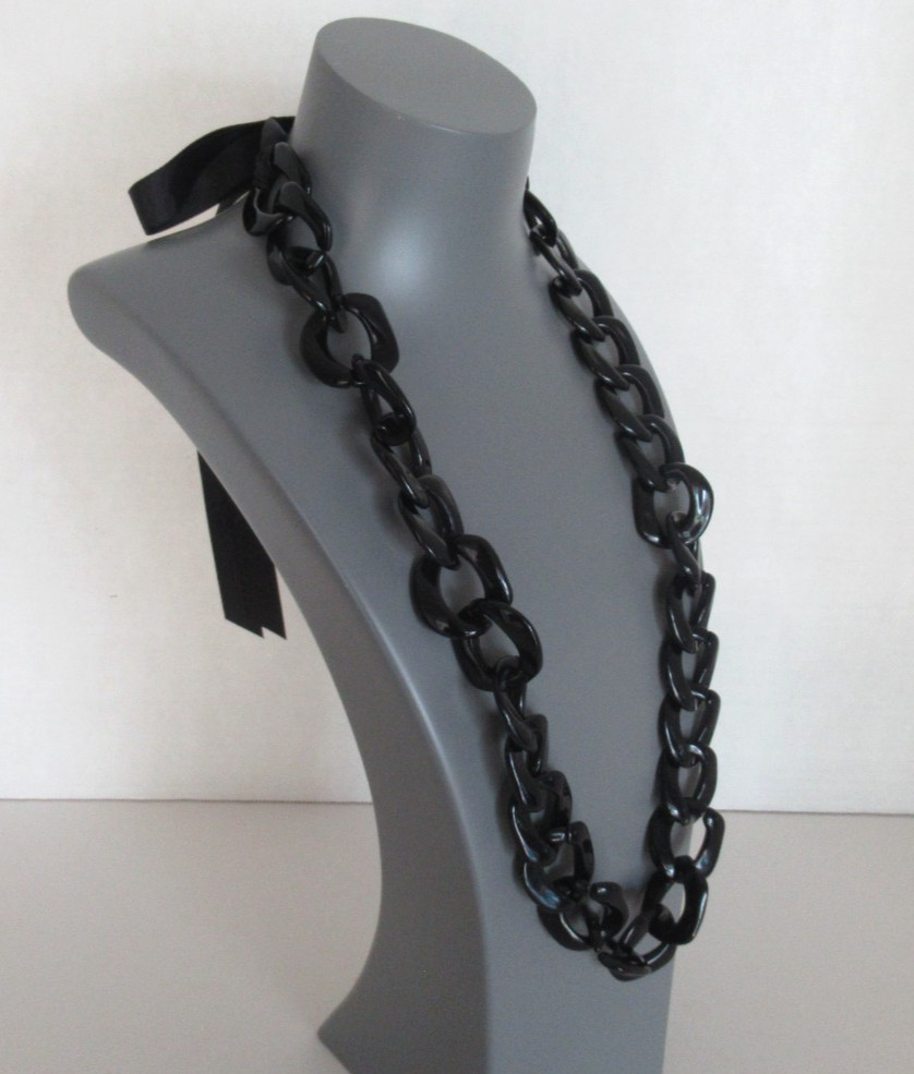 Chunky Plastic Chain Link Necklace in Black color, Ties on the back
