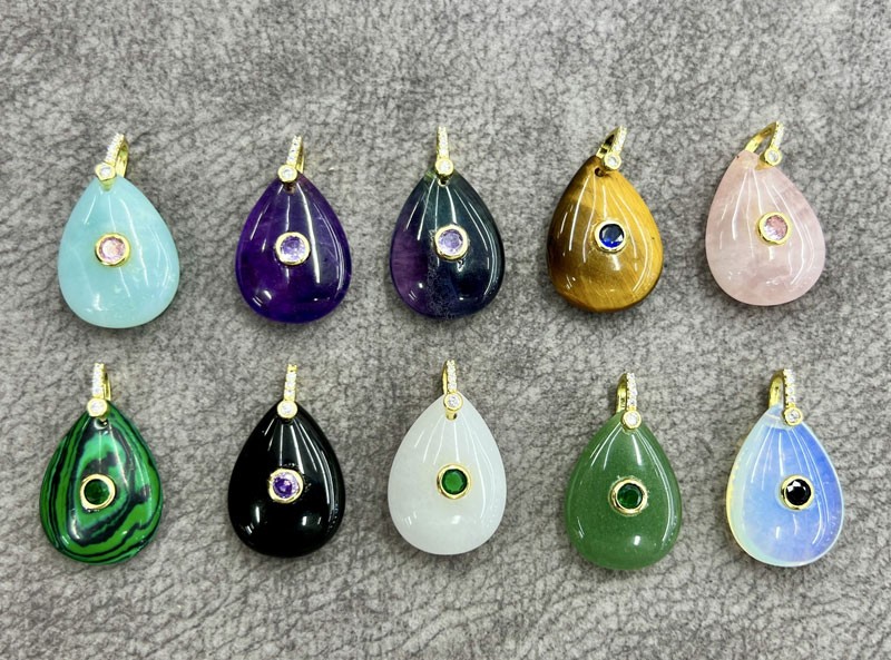 10pcs Amethyst Vary Gems Pendants Chakra Reiki Healing Amulet