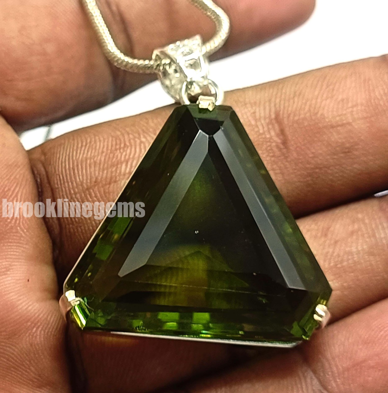Stunning 45 Ct Color-Change Alexandrite Pendant Fancy Gem 925 Silver Chain 5ASN