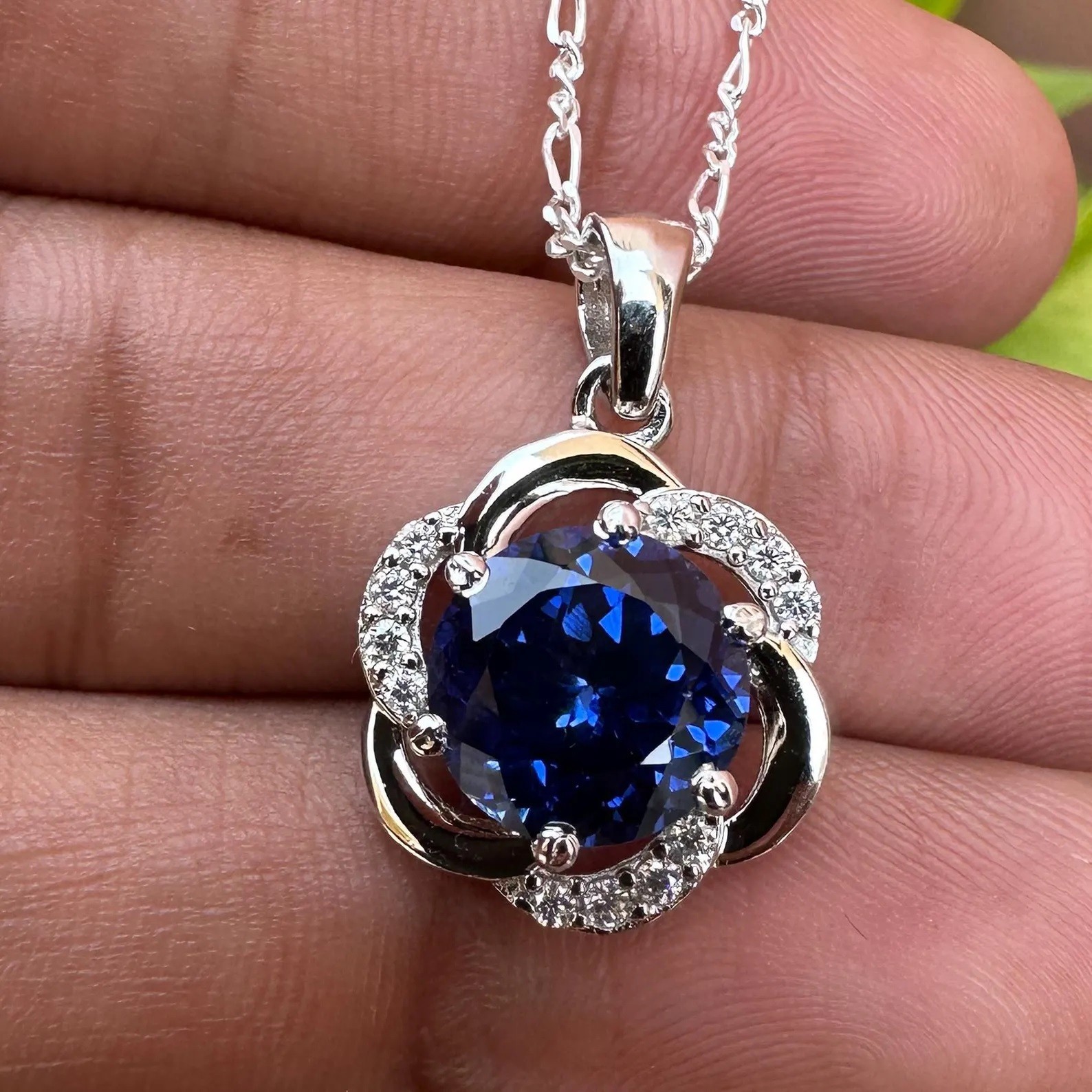 20 Ct Natural Blue Sapphire Flower Halo Pendant 925 Silver Necklace with Chain