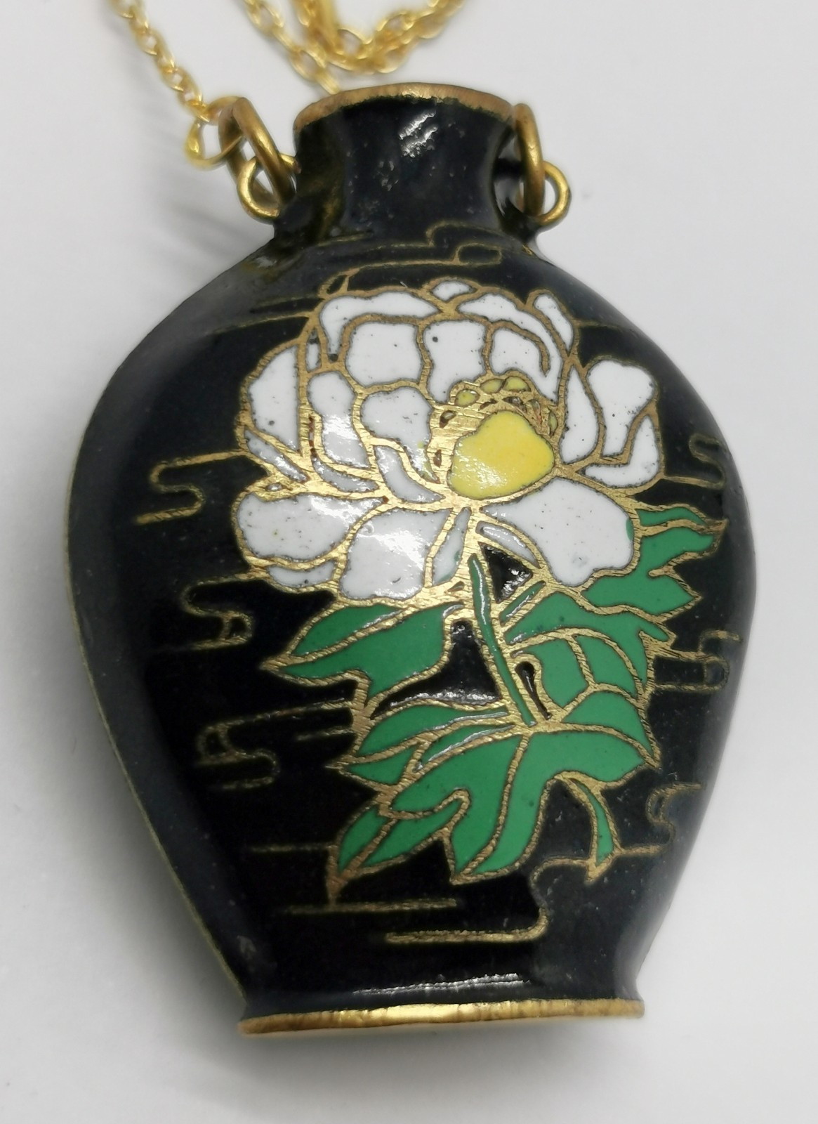 Vtg 1980s Chinese Black Enamel Flower Filigree Vase Urn Pendant Necklace Chain