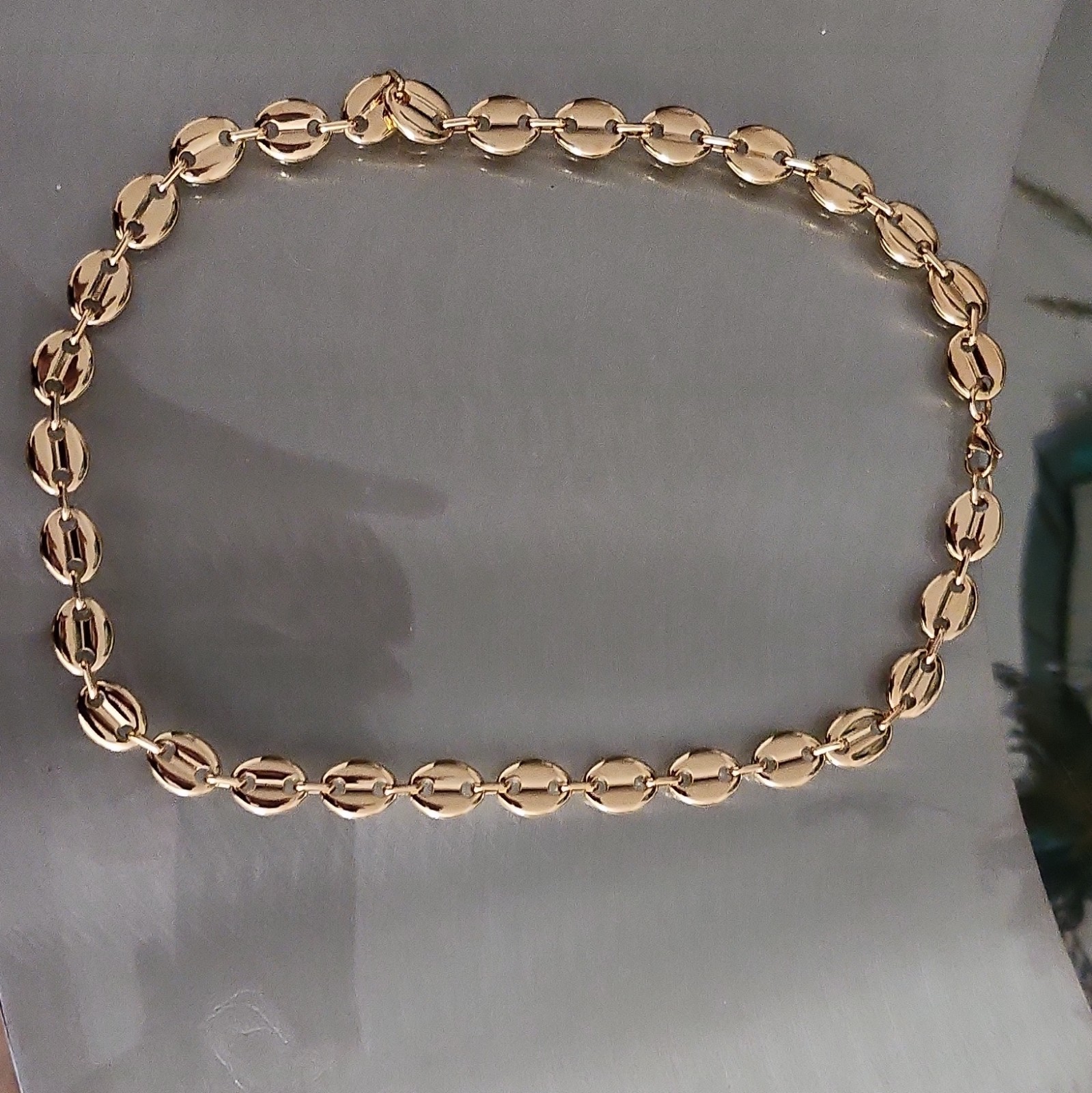 Gold Urban 24″ Yellow Gold Plated Oval Link Chain Necklace, Lobster Clasp