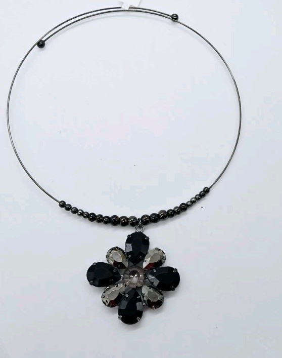 Wire Choker Pendant Necklace Crystal Flower Black Grey Macy’s Wrap Around