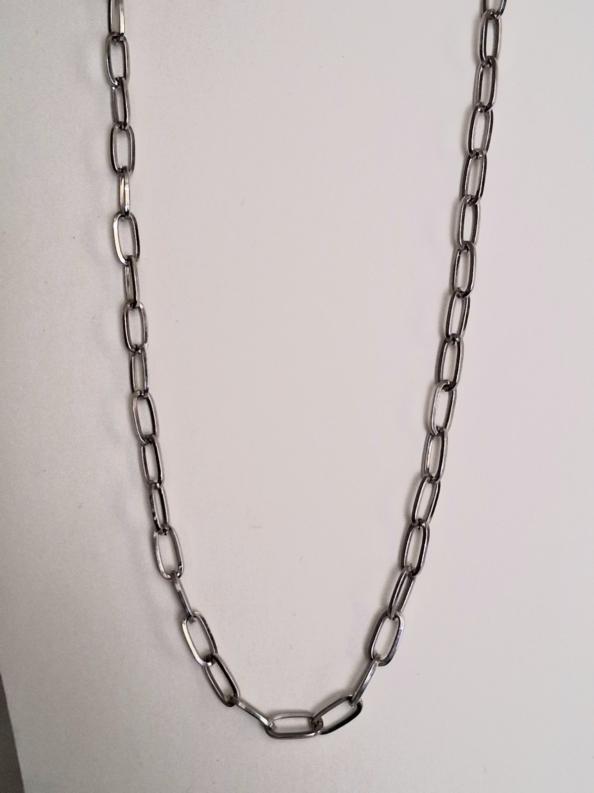 Silver Tone Metal Oval Link Chain Necklace, No Main Stone or Secondary Stone
