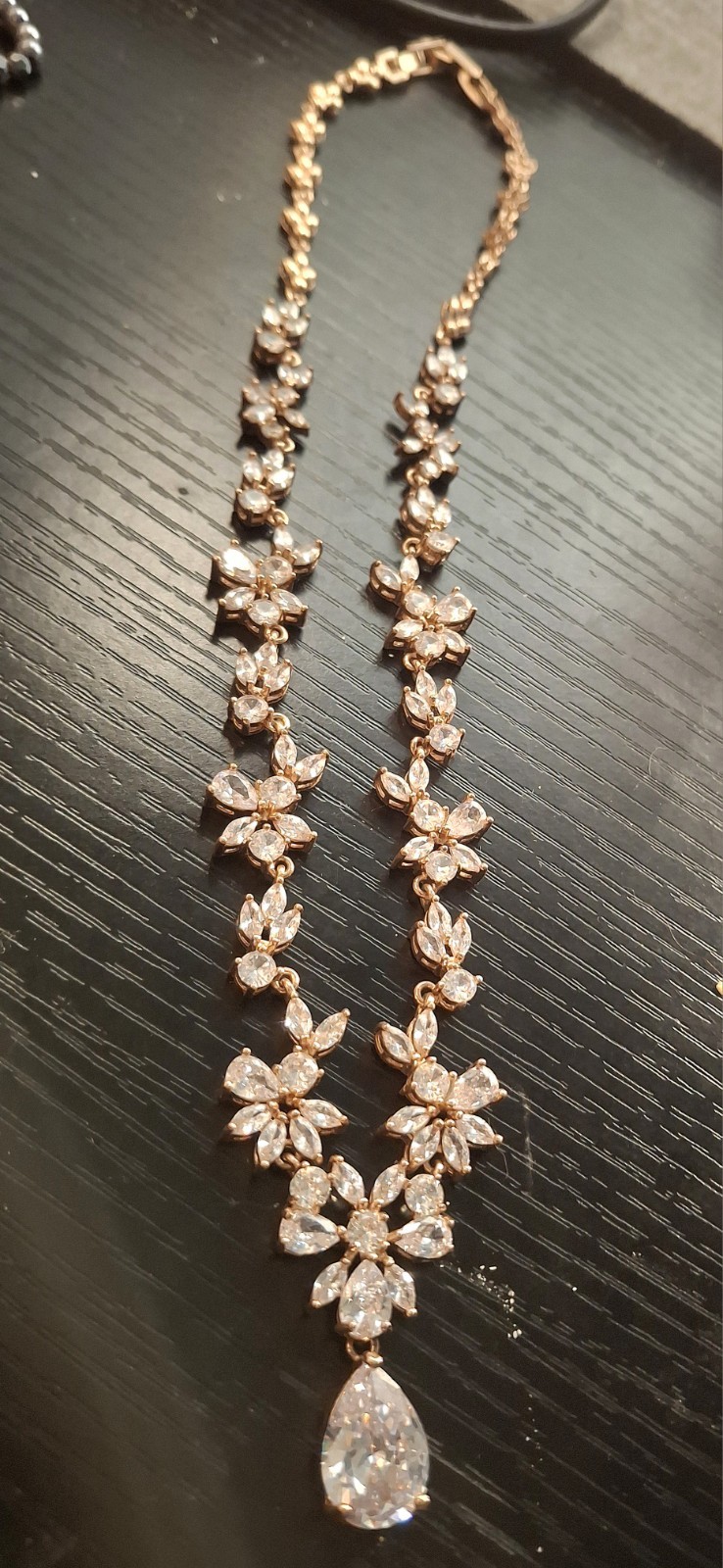 Gold Tone Floral Rhinestone Necklace Teardrop Charm Pendant White/Colorless