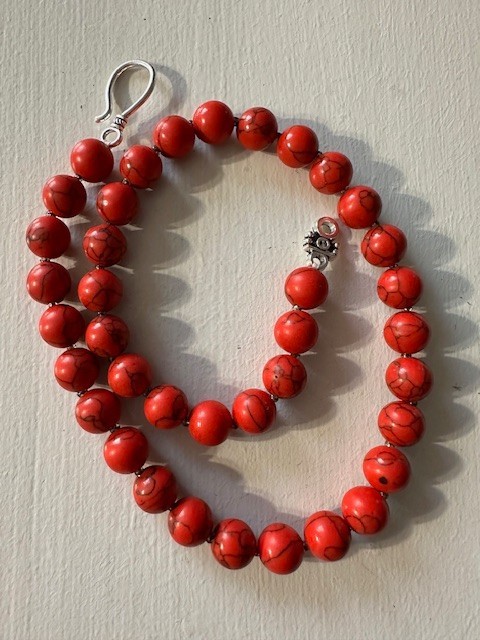 Red Turquoise Round 10mm Gemstone Beads 17″ Beautiful Bright Necklace.