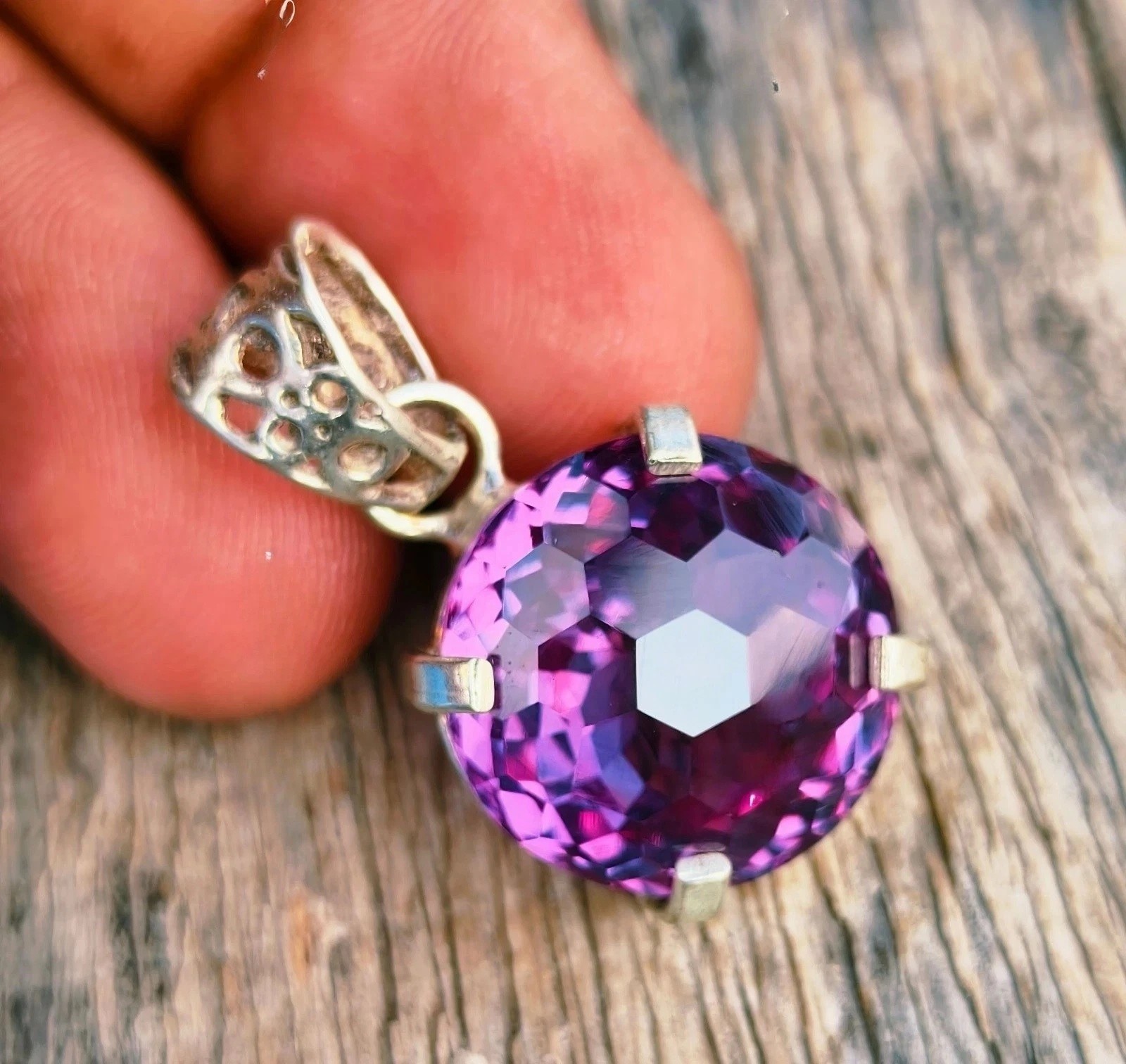 32.25 Ct Natural Color Changing Alexandrite Pendant Gemston,925 Sterling Silver