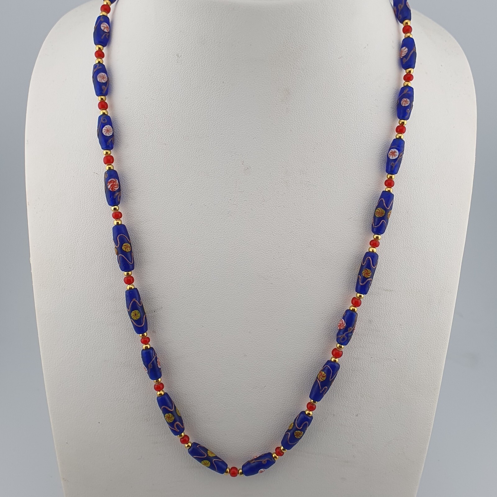 Amazing Vintage Venetian Style Floral Glass With WhiteHeart Glass Beaded Necklac