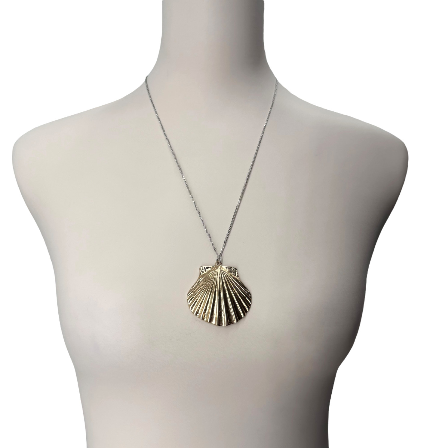 J Jill Shell Pendant Necklace Gold Scallop Beach Coastal Resort Adjustable Slide