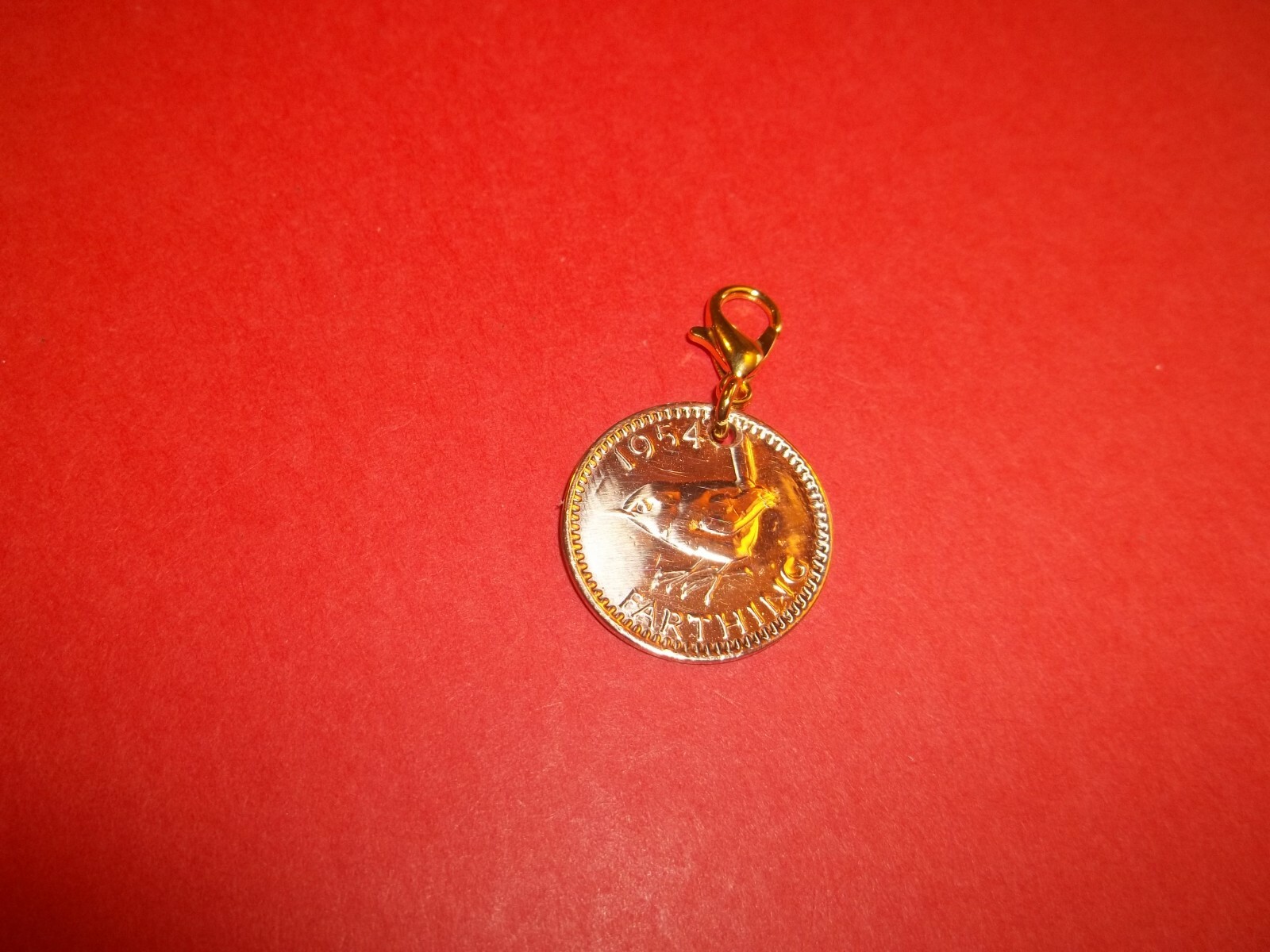 FARTHING COIN – WREN – HIGHLY POLISHED PENDANT / CHARM – 1939 to 1955