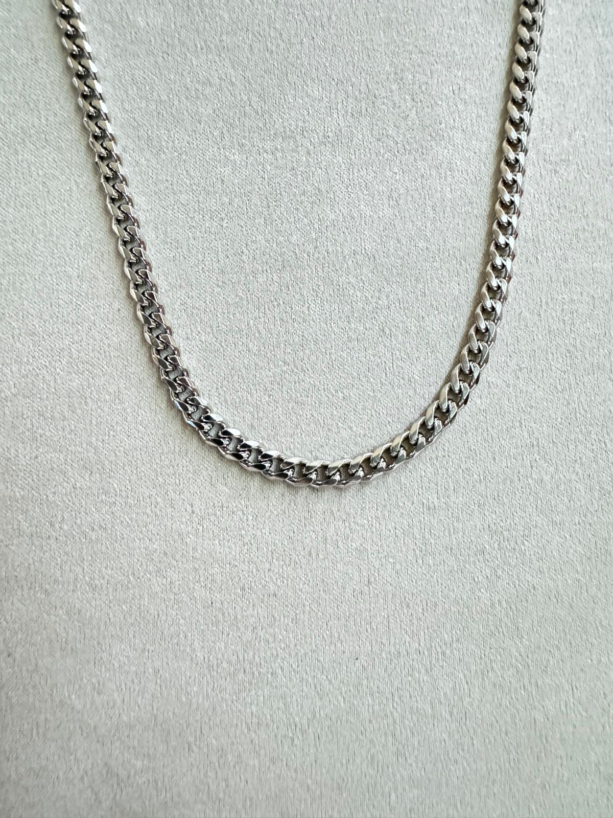 22” Nike Swoosh Pendant + 5mm Cuban Necklace – Silver Plated Stainless Steel