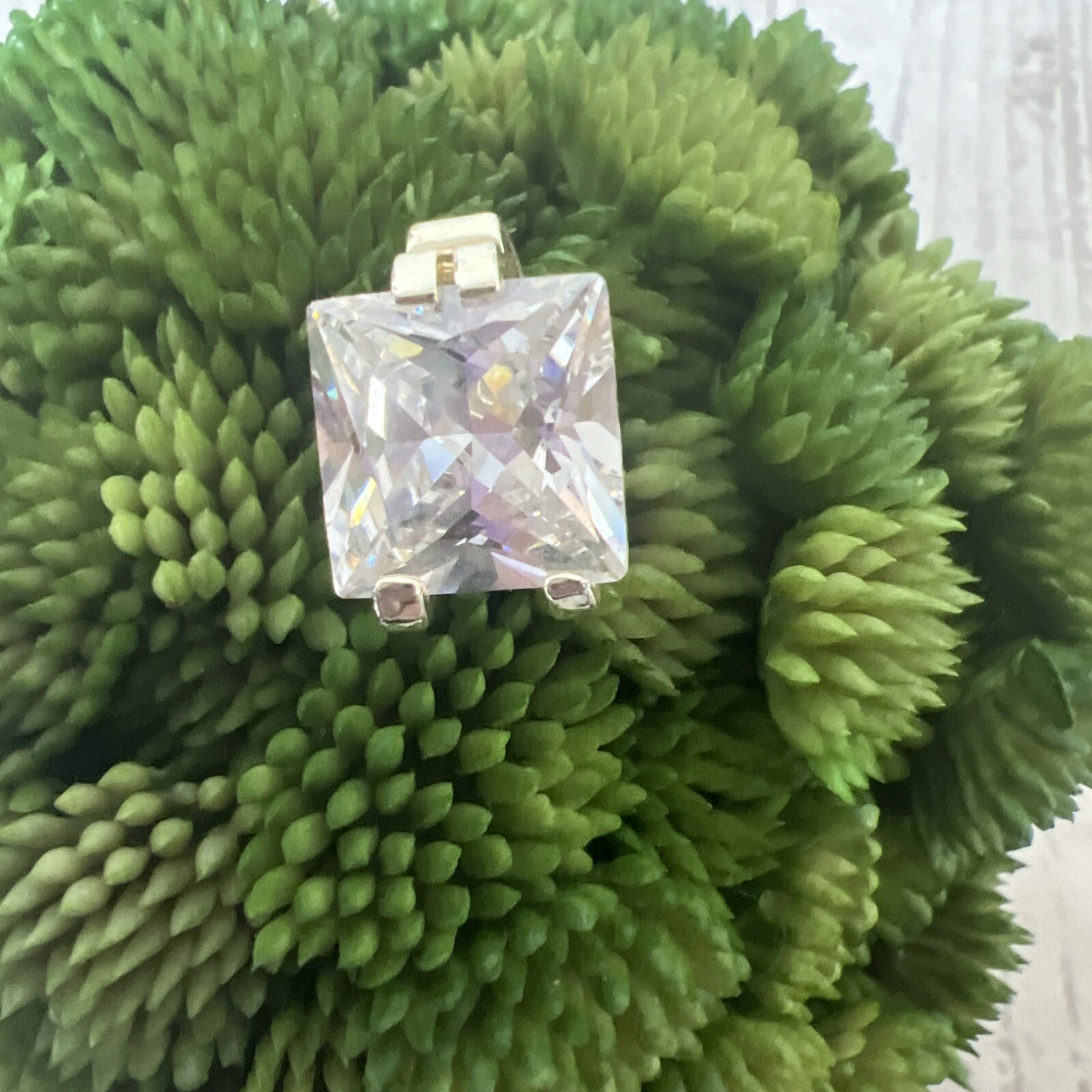 ROMAN RMN Square Gold tone Solitaire CZ Pendant Clear Colorless Stone Princess