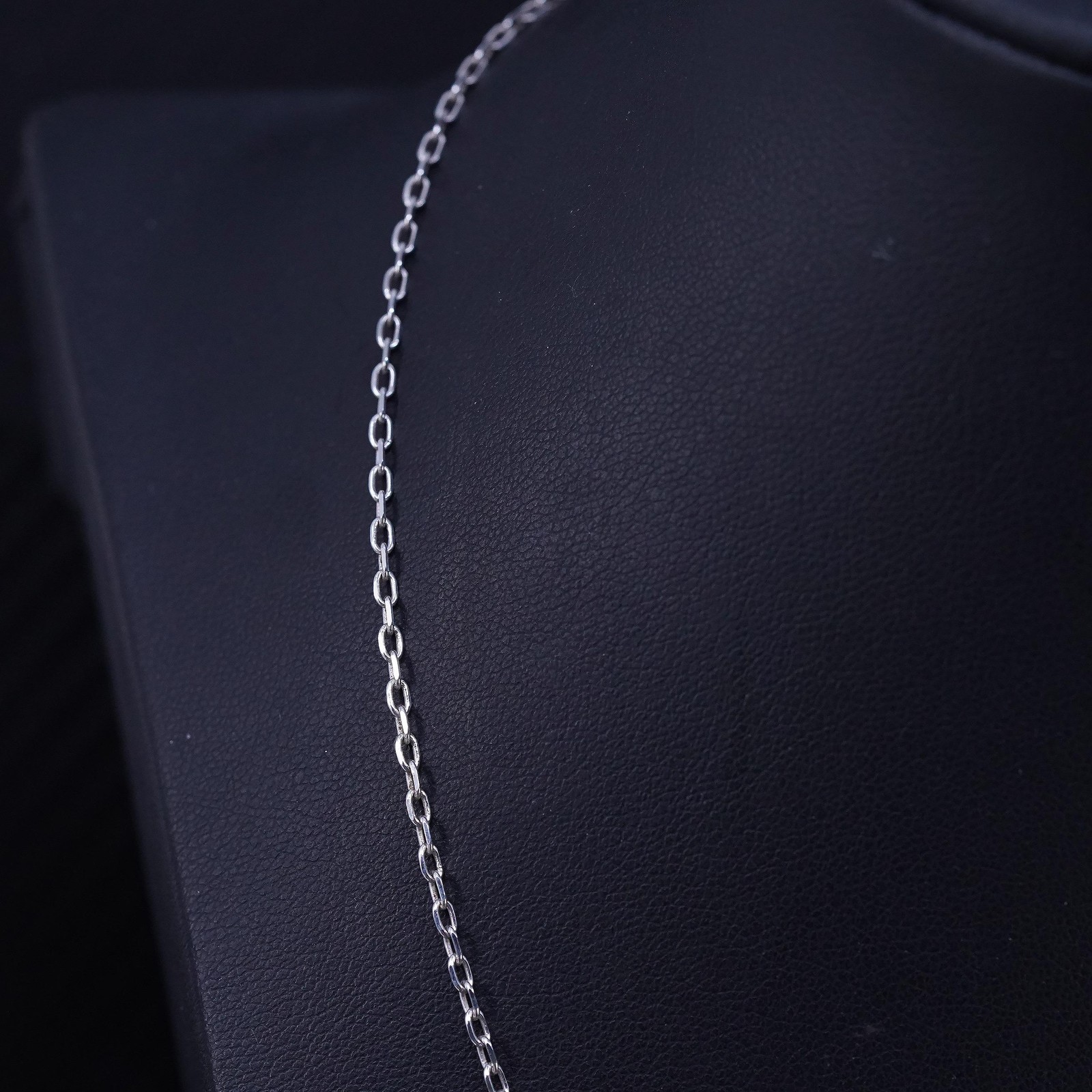 18”, vintage Designer Signed sterling silver 925 ribbed circle chain necklace