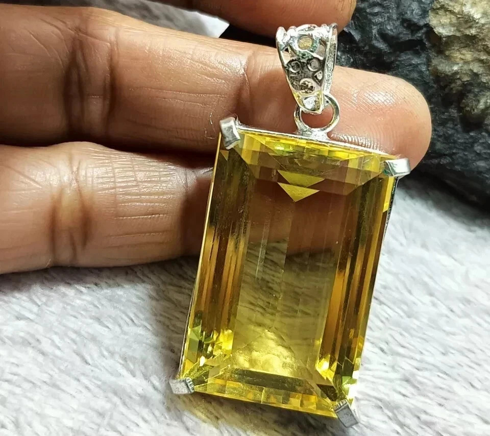 Premium GIE Certified Natural Topaz 121.70 Ct 925 Silver Pendant Mr Gemstone T02
