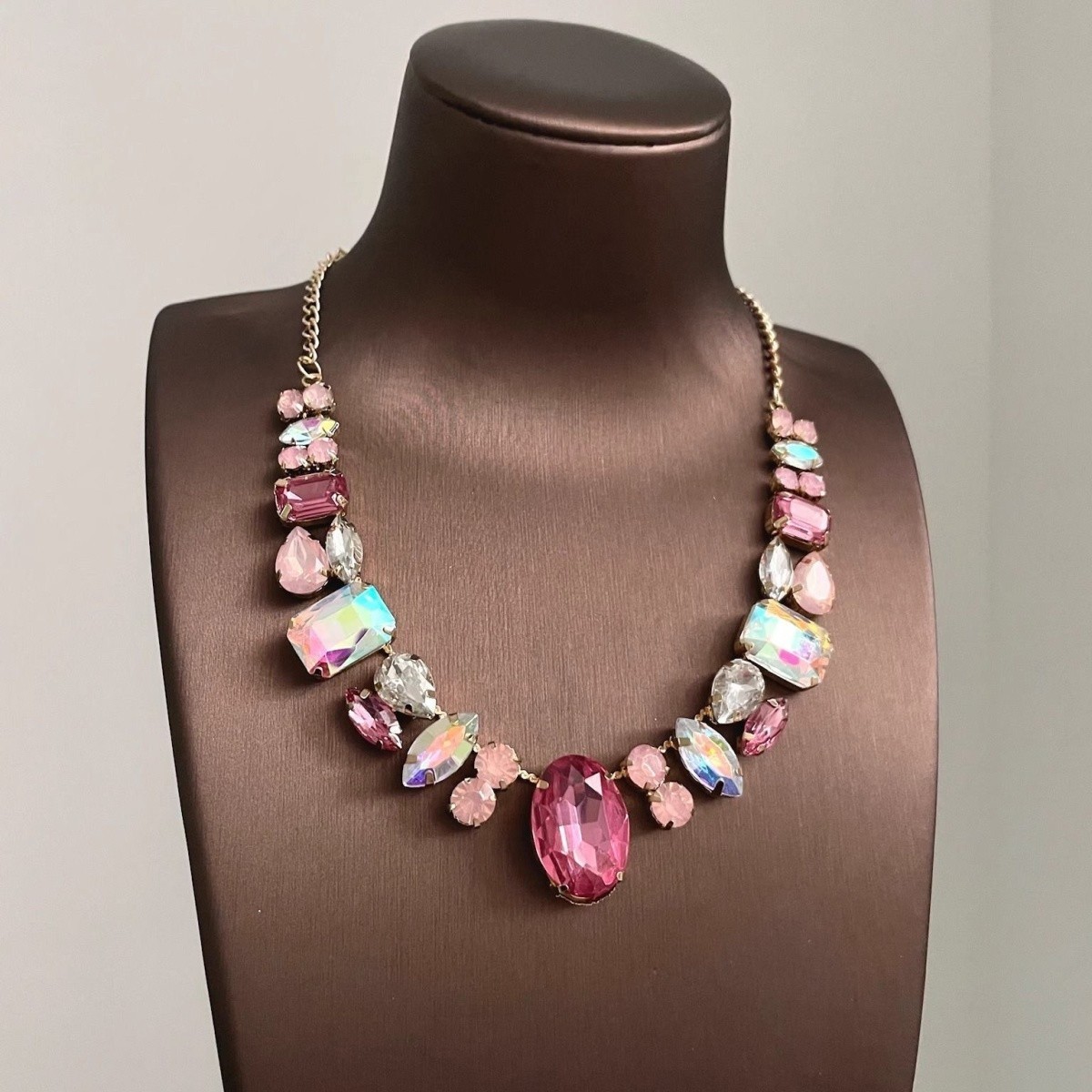 Retro geometric colored zircon necklace, elegant clavicle chain