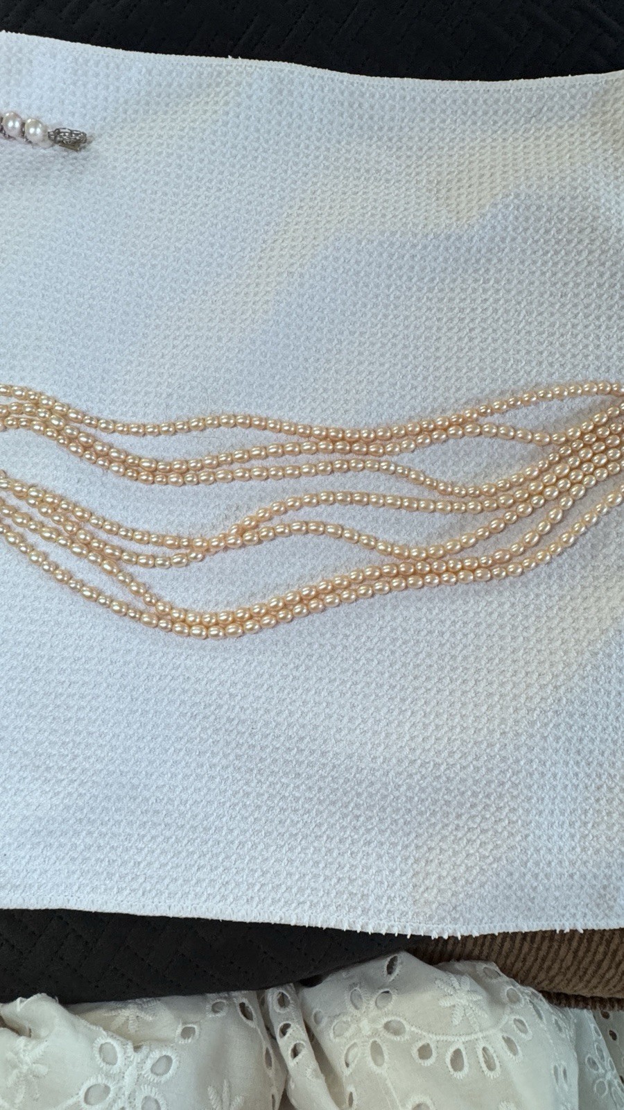 High-quality multi-strand freshwater pearls (6–7mm) with natural iridescent lust
