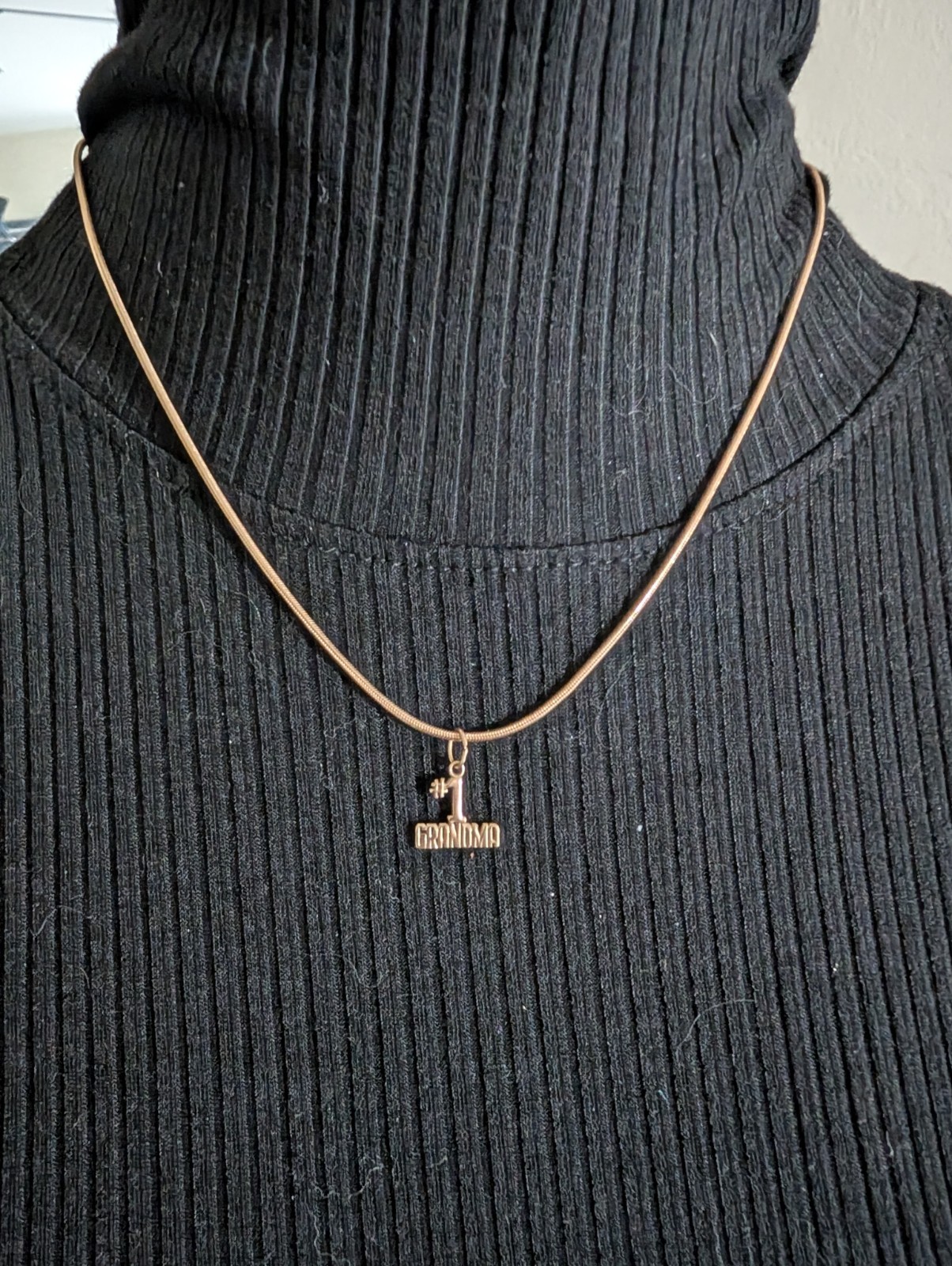 14K Yellow Gold “#1 GRANDMA” Charm Pendant (Chain Not Included)