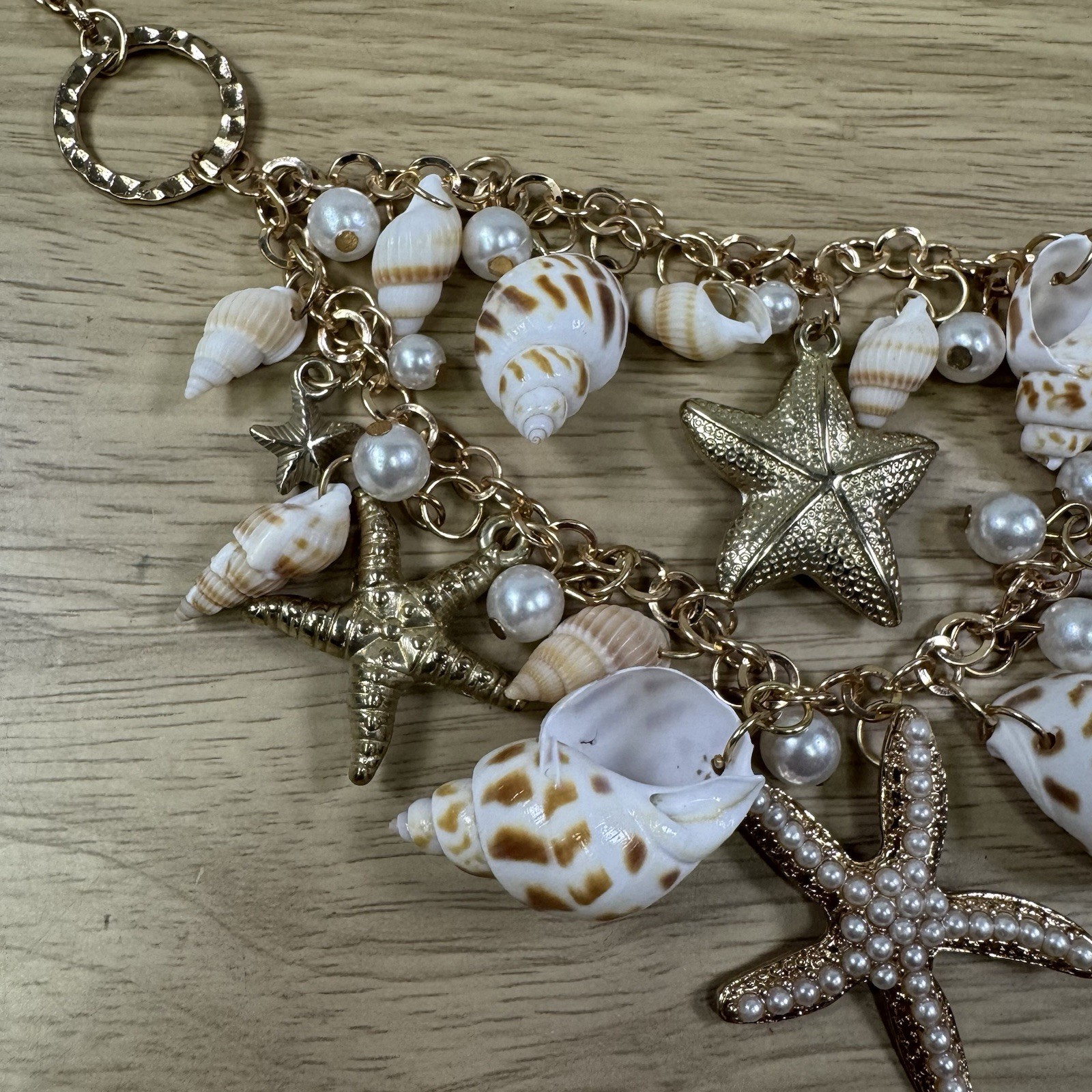 BETSEY JOHNSON PEARL BEACH CHARMS SEA SHELLS NECKLACE STARFISH CONCH SHELLS