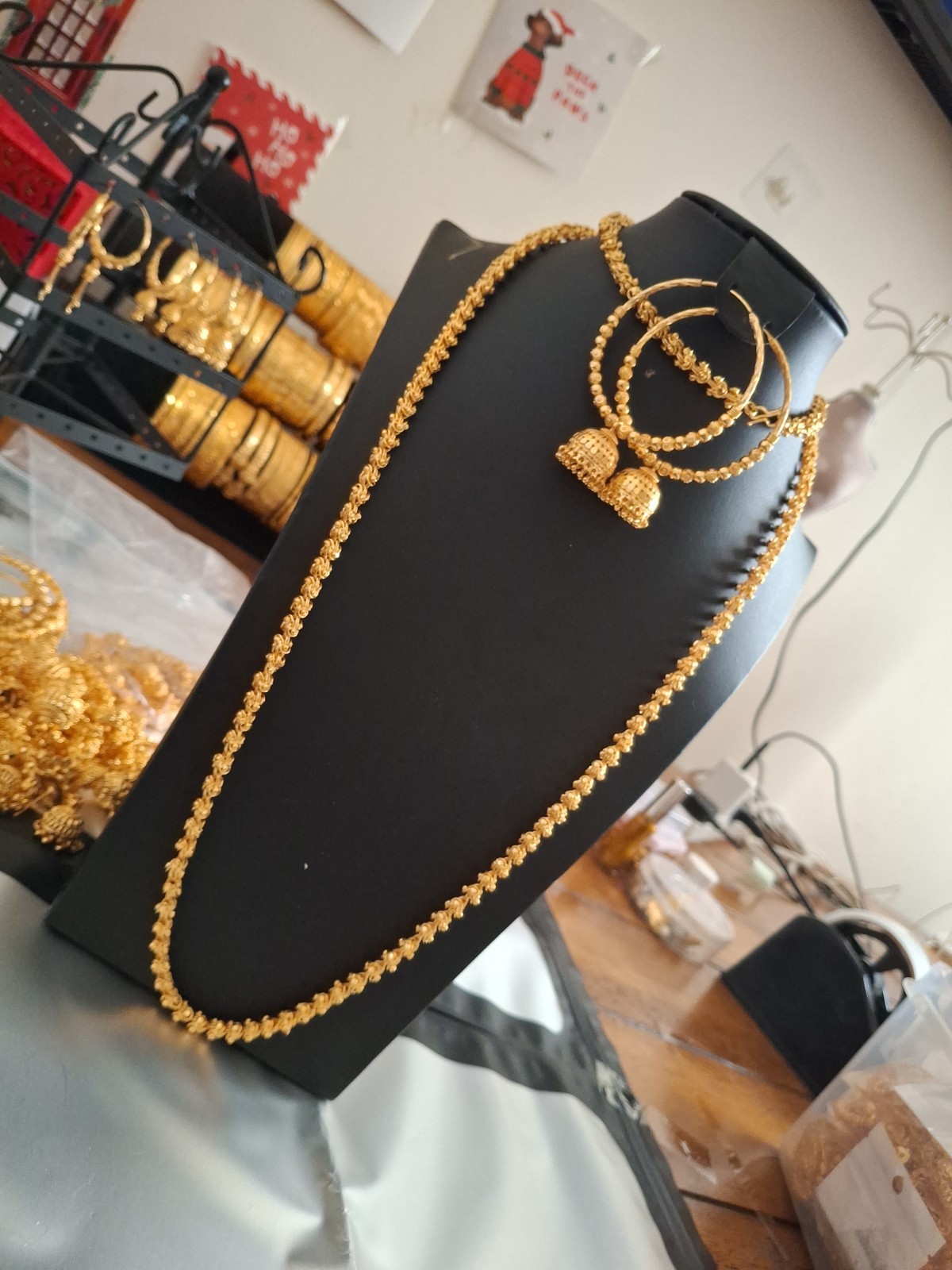 Gold polished high quality daily use hoop with 100cm large necklace malla design