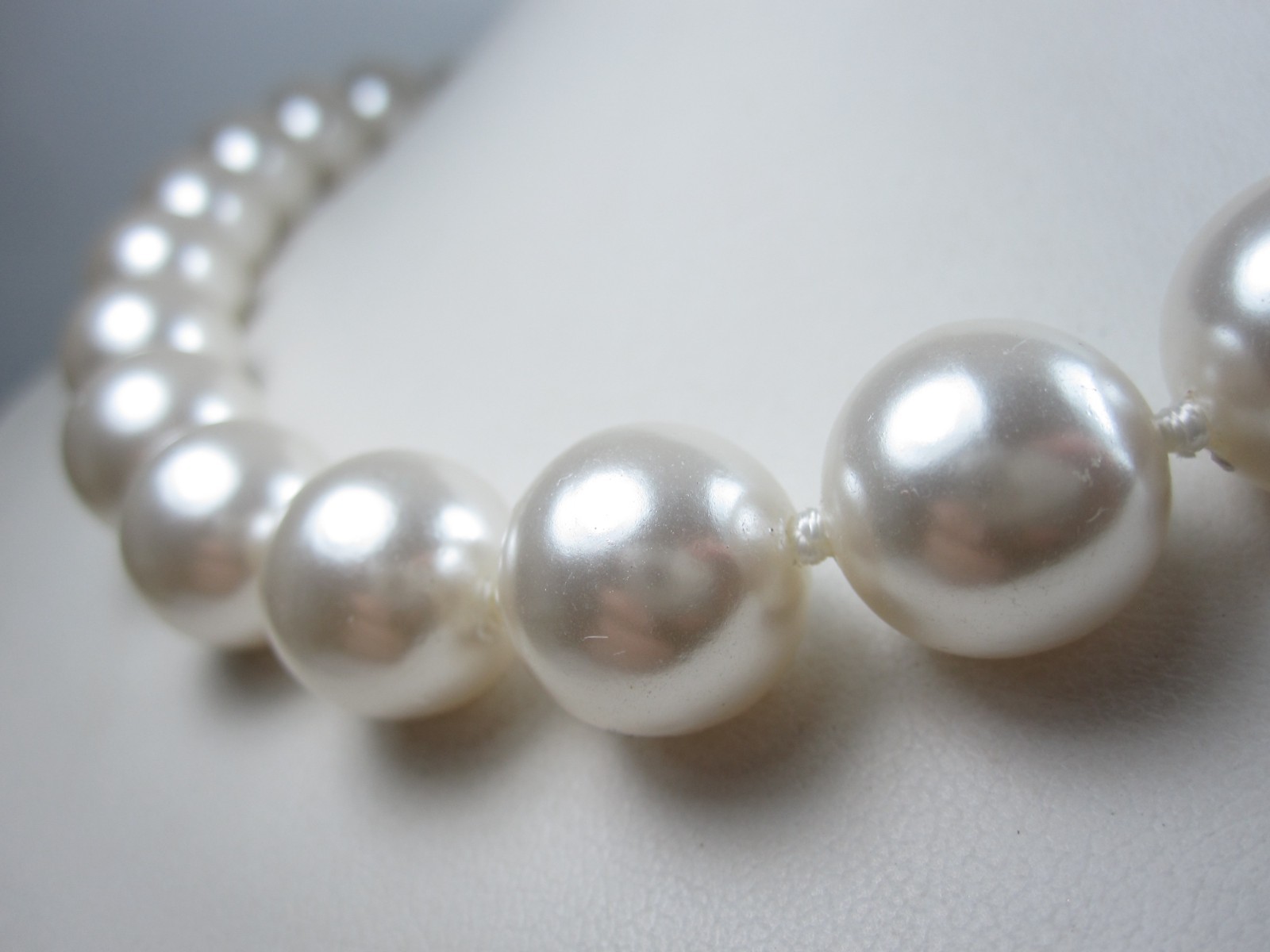 Rachel Rhodium Pearl Necklace Bridal White Finish 24″ Length – 14mm Uniform 7705