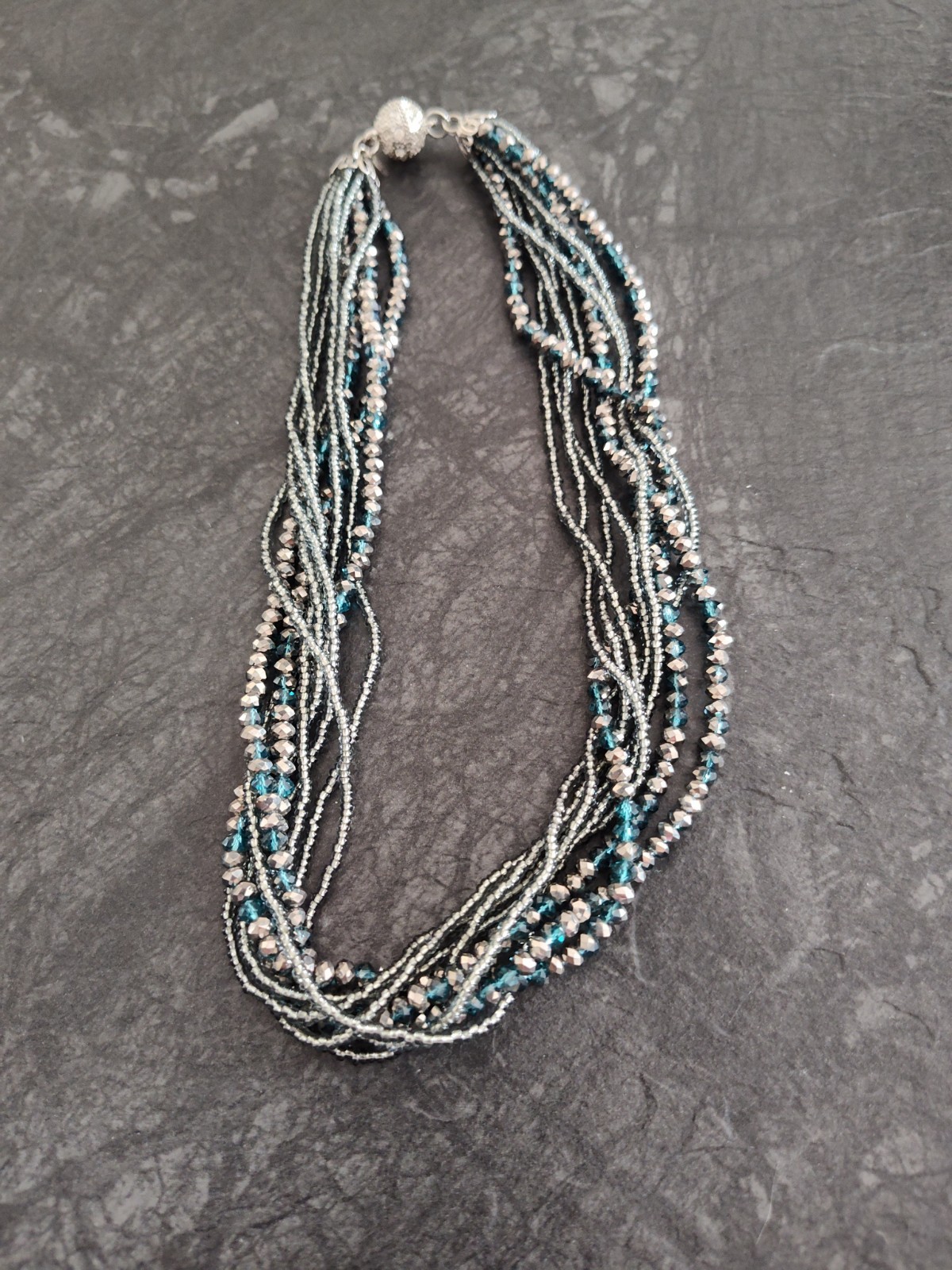 Premier Designs SEASIDE Multi Strand Blue Gray Beaded 18″ Necklace Magnetic