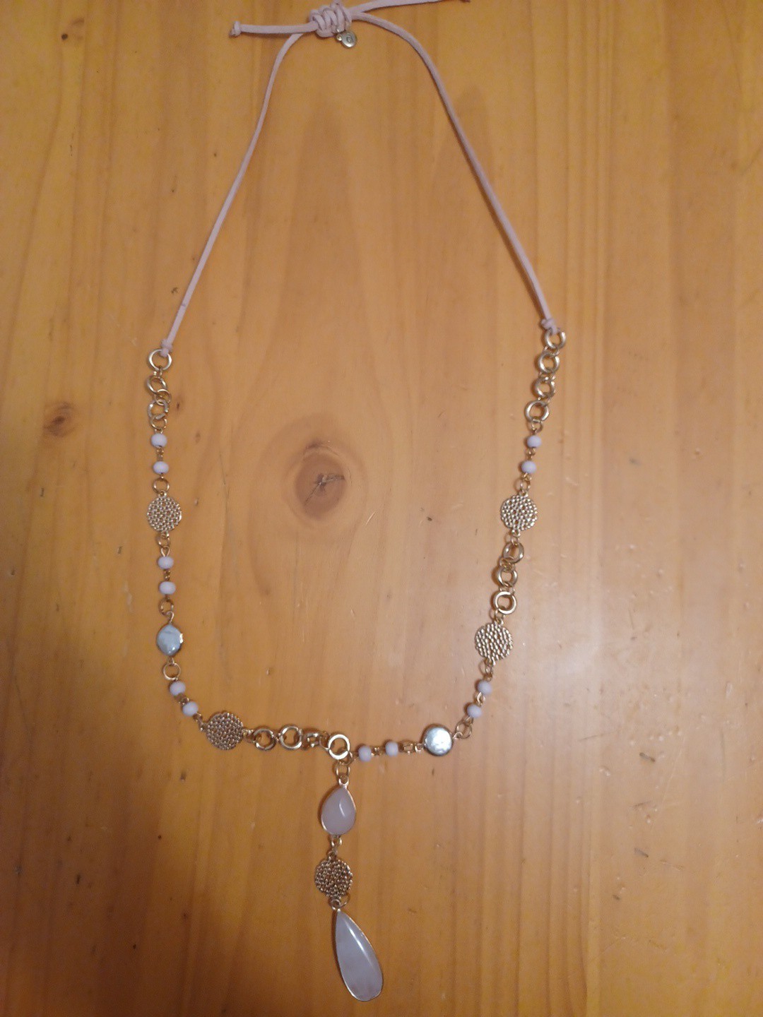 Custome Jewlery Light Pink With Gold And Pink Suede Necklace